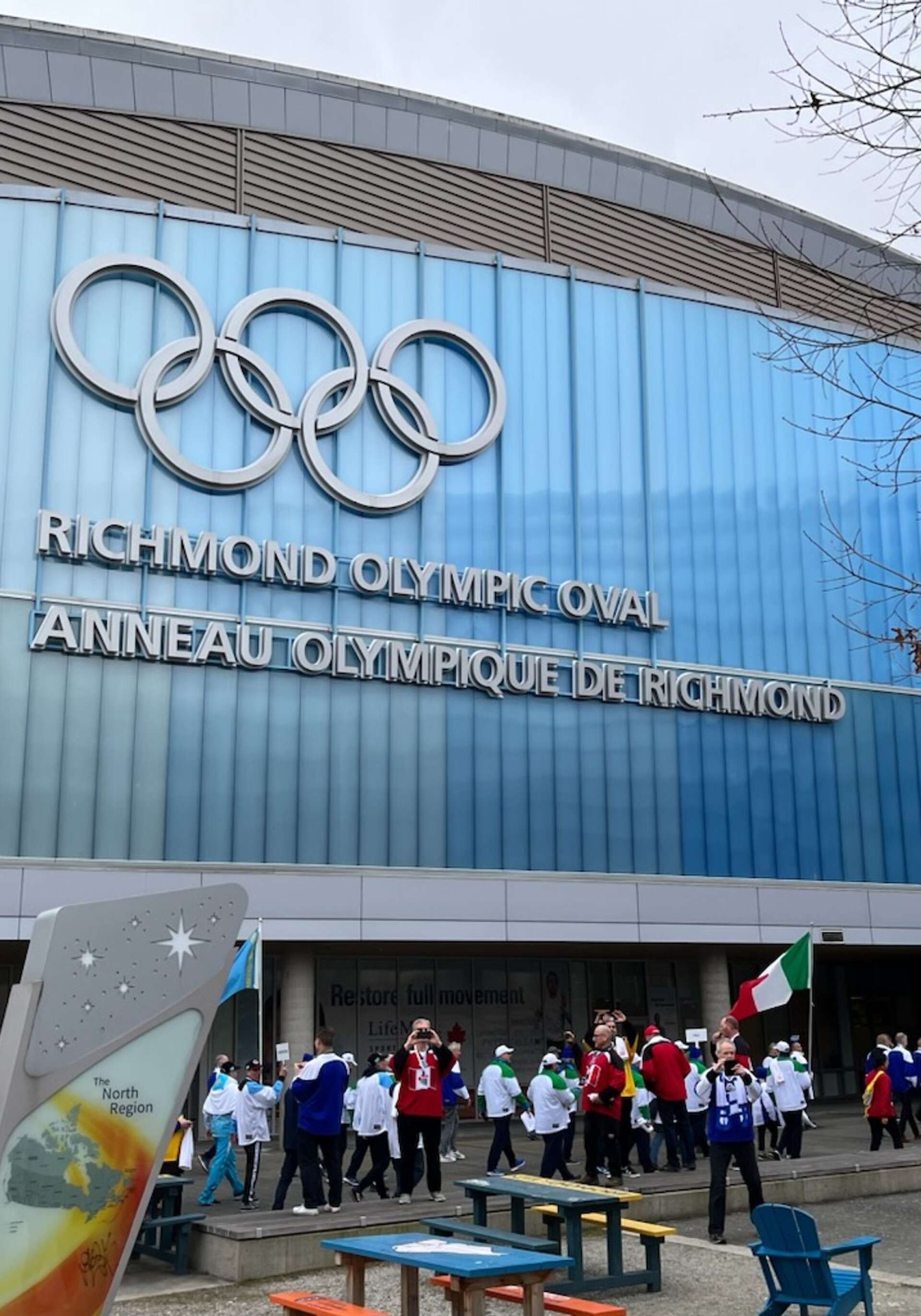Deltagarna samlades i Richmond olympic oval.