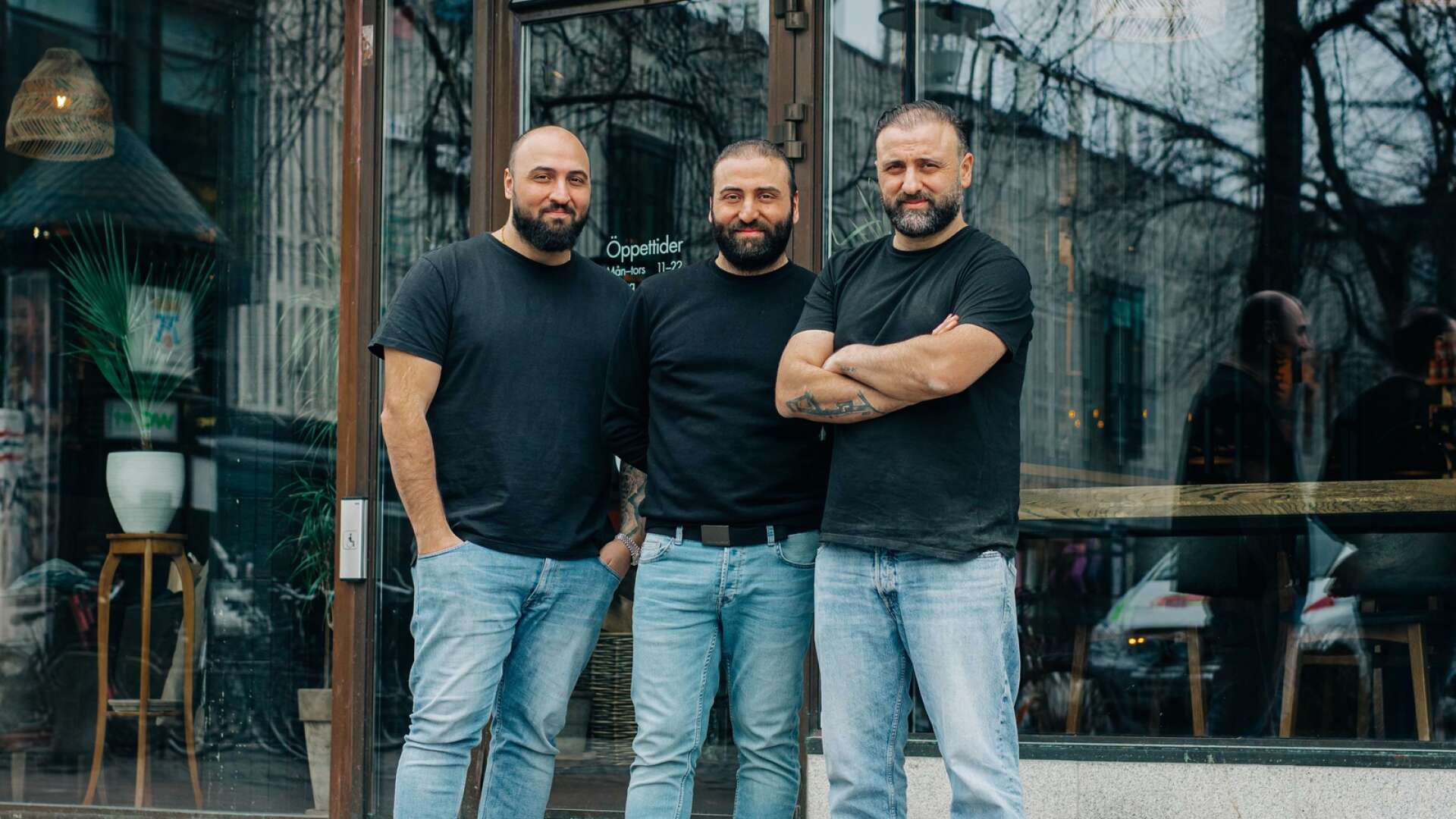 Bröderna Salle, Tony och Alen Mansour äger och driver kedjan Mocca deli. 