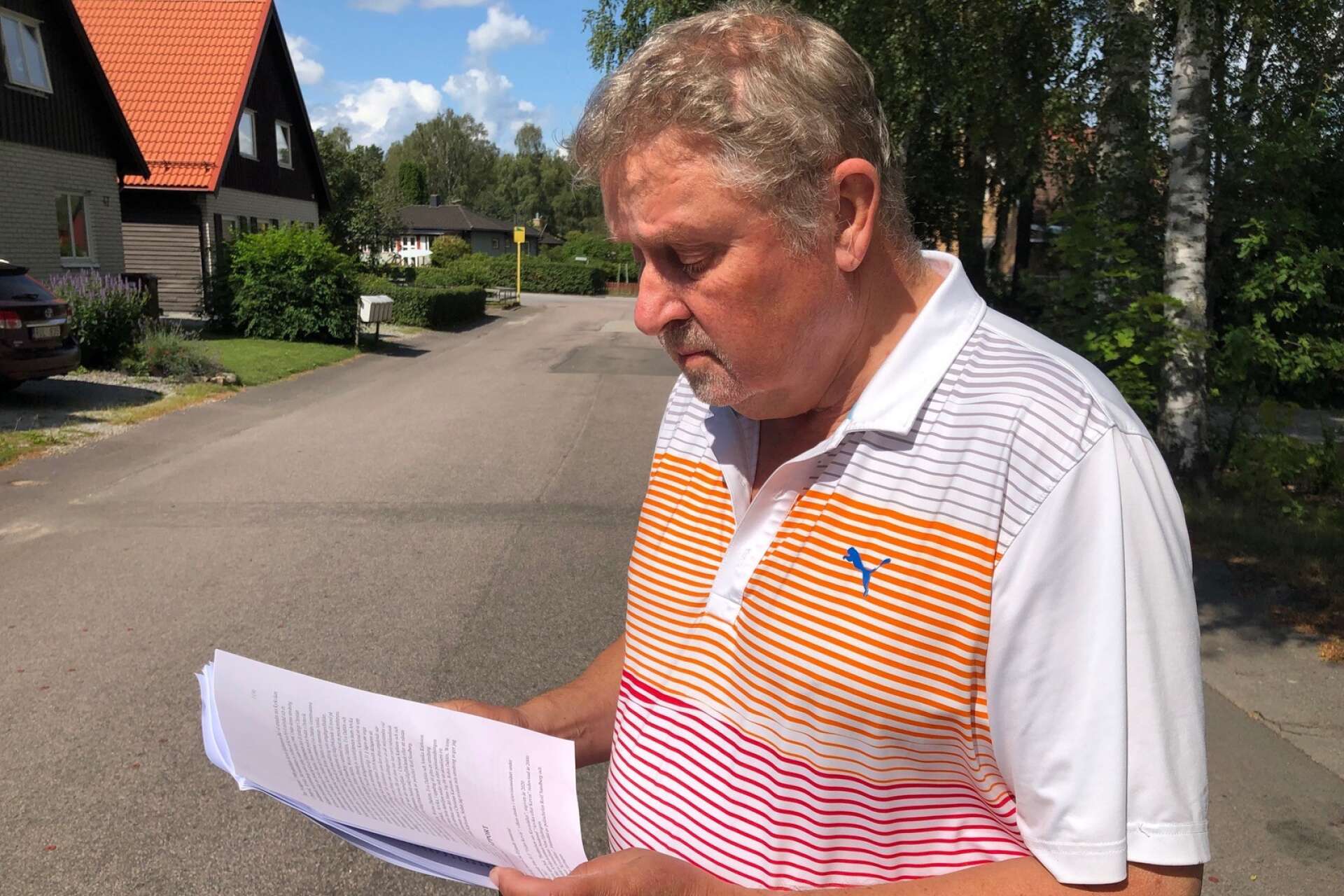 Advokat Stefan Liliebäck, som företräder familjen Dahlén/Karlsson mot Arvika kommun, anser att kommunens kunskaper när det gäller sekretess är mycket låga. 