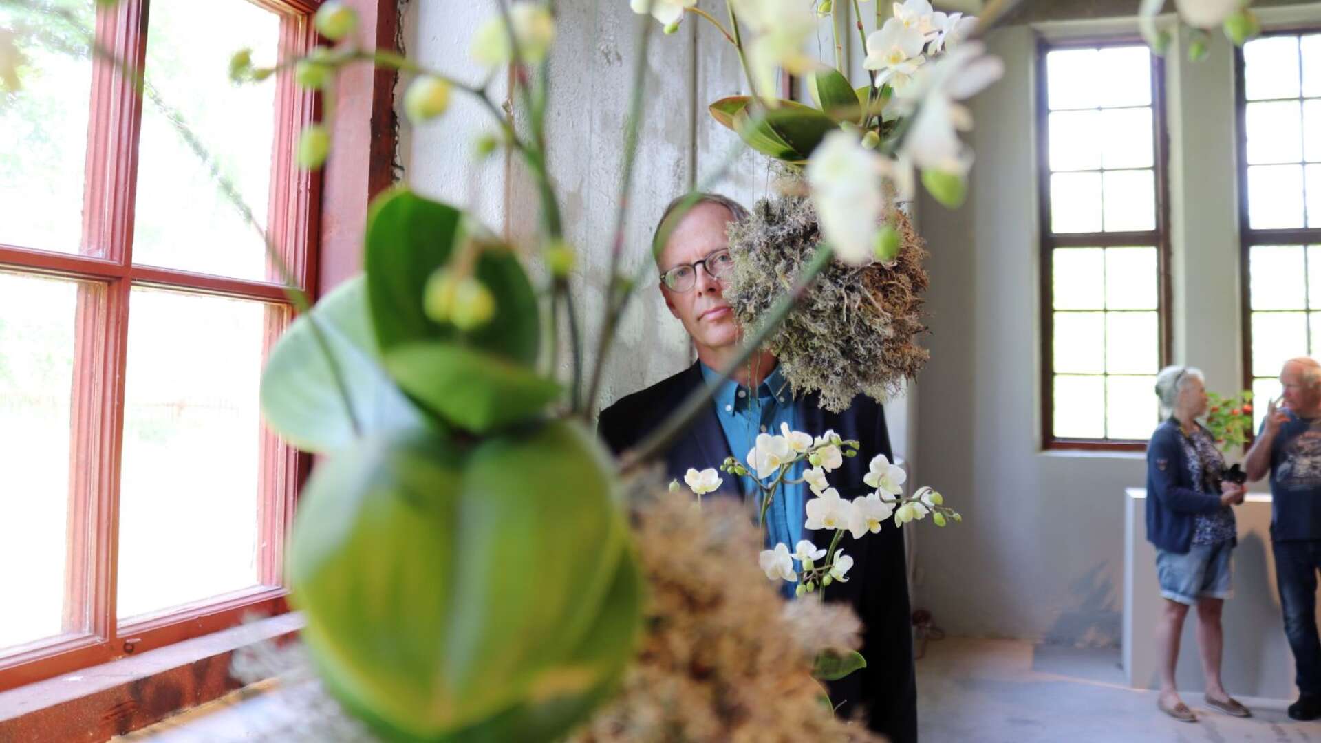 Gunnar Kaj får konsthallen att blomma - hela sommaren