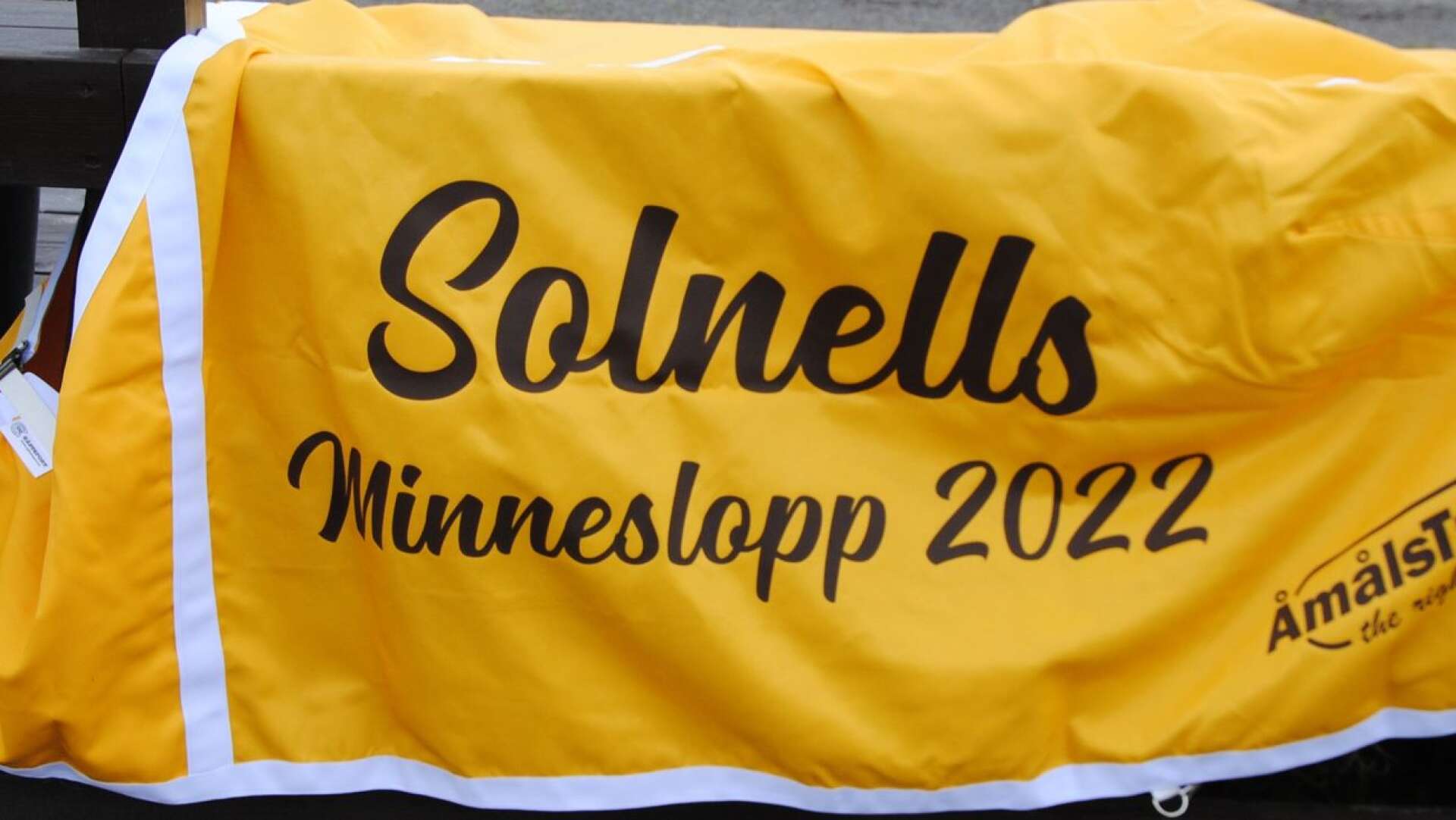 Solnells Minneslopp instiftades 2022 och är i år ett av huvudloppen på Åmålstravets V86-omgång.
