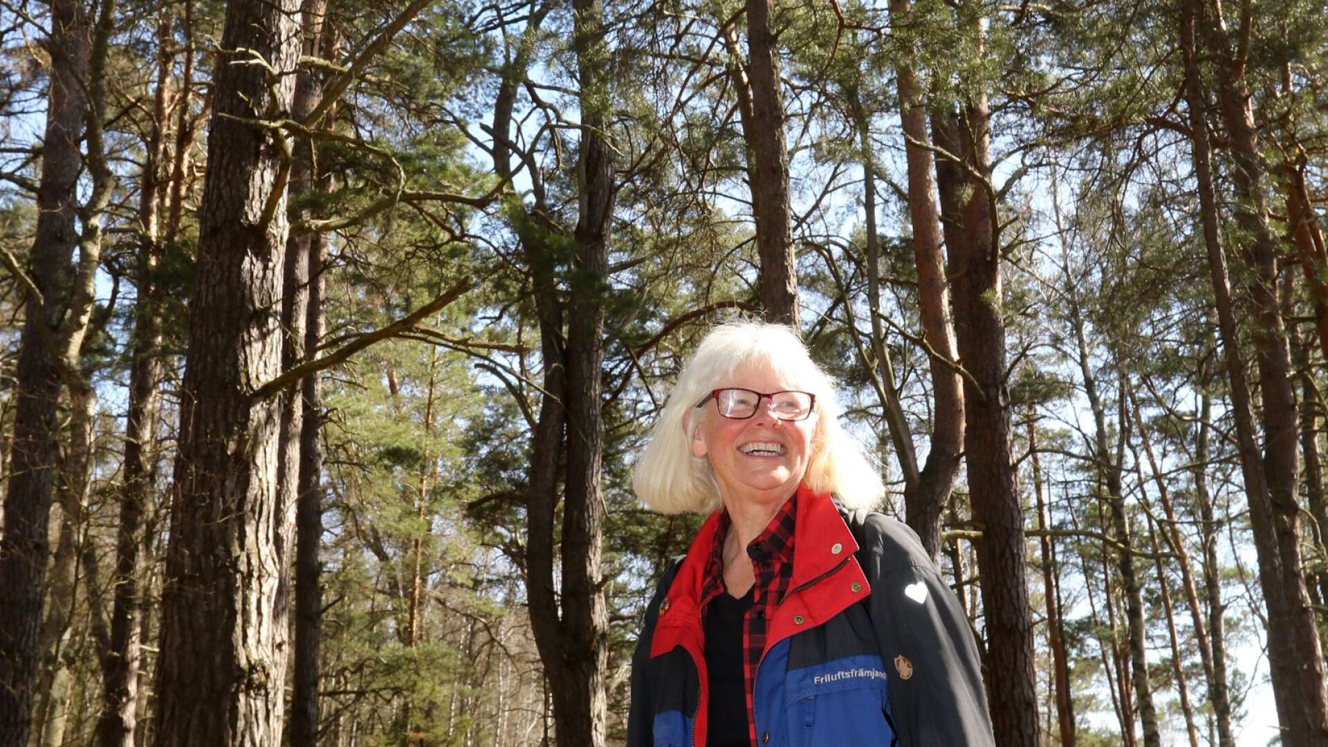 Berit Bertilsson har varit Skogsmulle i 40 år, hon värnar om djur och natur och lär gärna fler hur att göra detta.