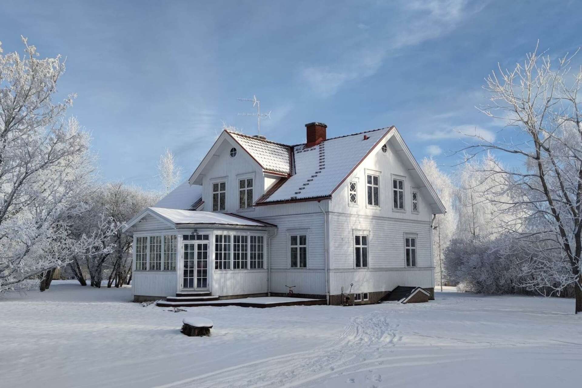Huset i Västra Ämtervik blev vad Maria och Tim hoppades på: ”Här vill vi vara kvar”.