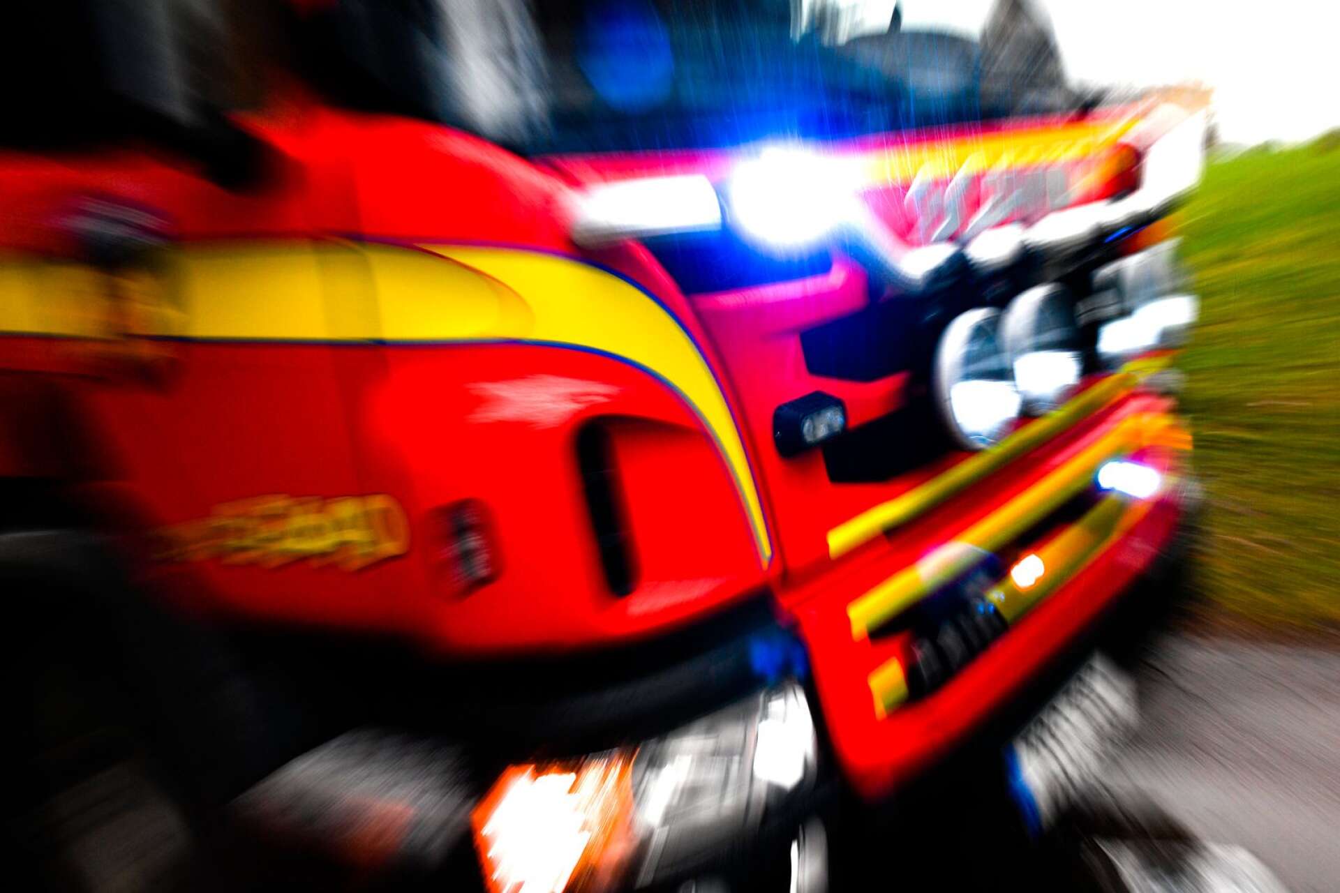 Räddningstjänsten i Säffle ryckte ut på lördagskvällen för att släcka en brand i en soptunna på Vintergatan./GENREBILD