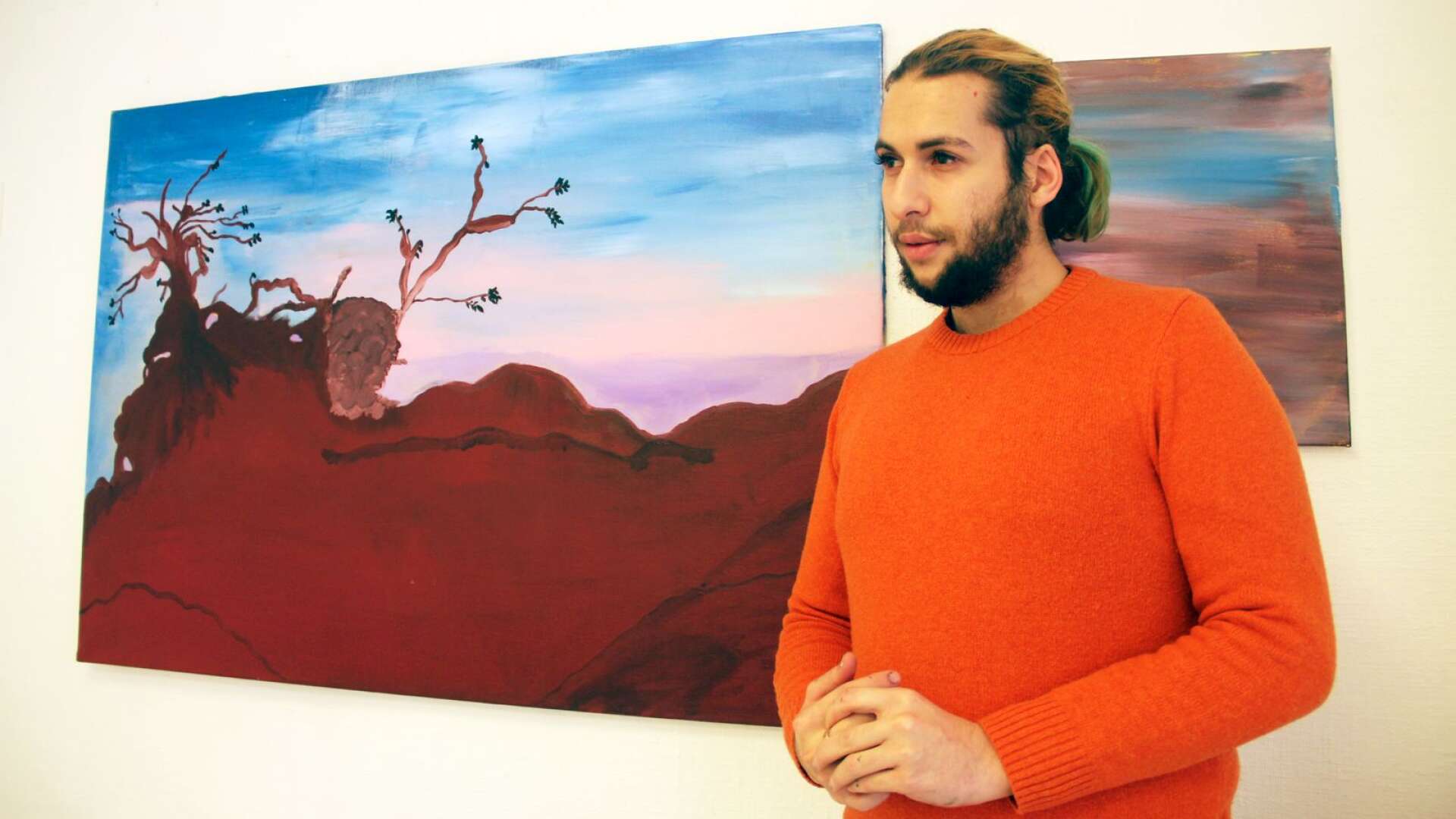 Att måla är en livslång passion för Mohamed Alsebai. I dag, lördag, är det vernissage för hans första egna utställning.