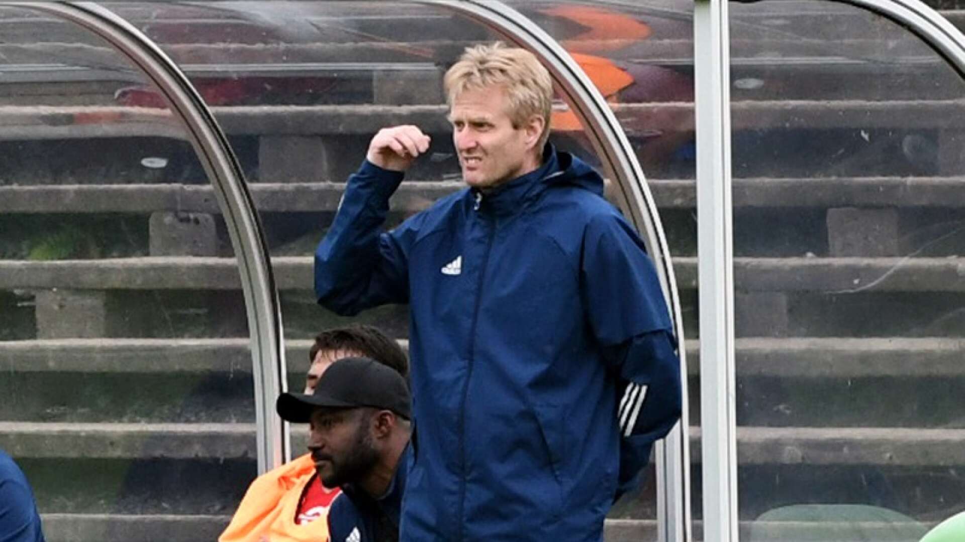 Jonas Gustafsson tar över som tränare för Arvika Fotbolls damer.