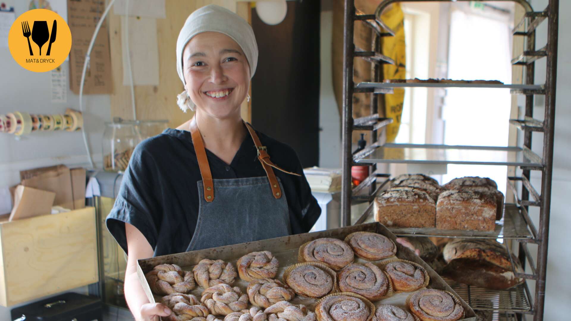 Paret Westling driver Hjulsjö103 Café och bageri utanför Hällefors