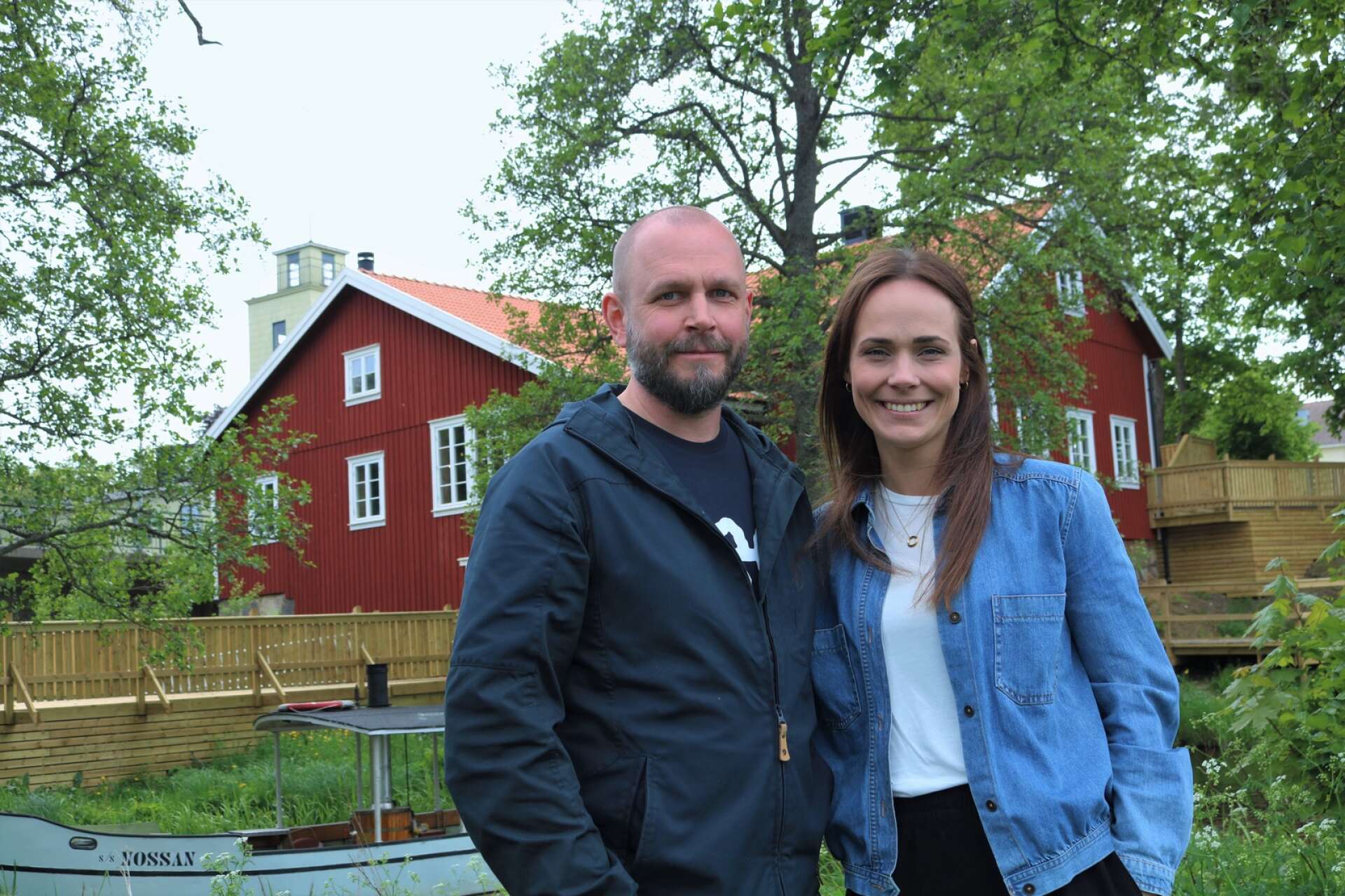 Paret Johanna och Henrik Lindqvist ser fram emot premiären med både spänning och nervositet. 