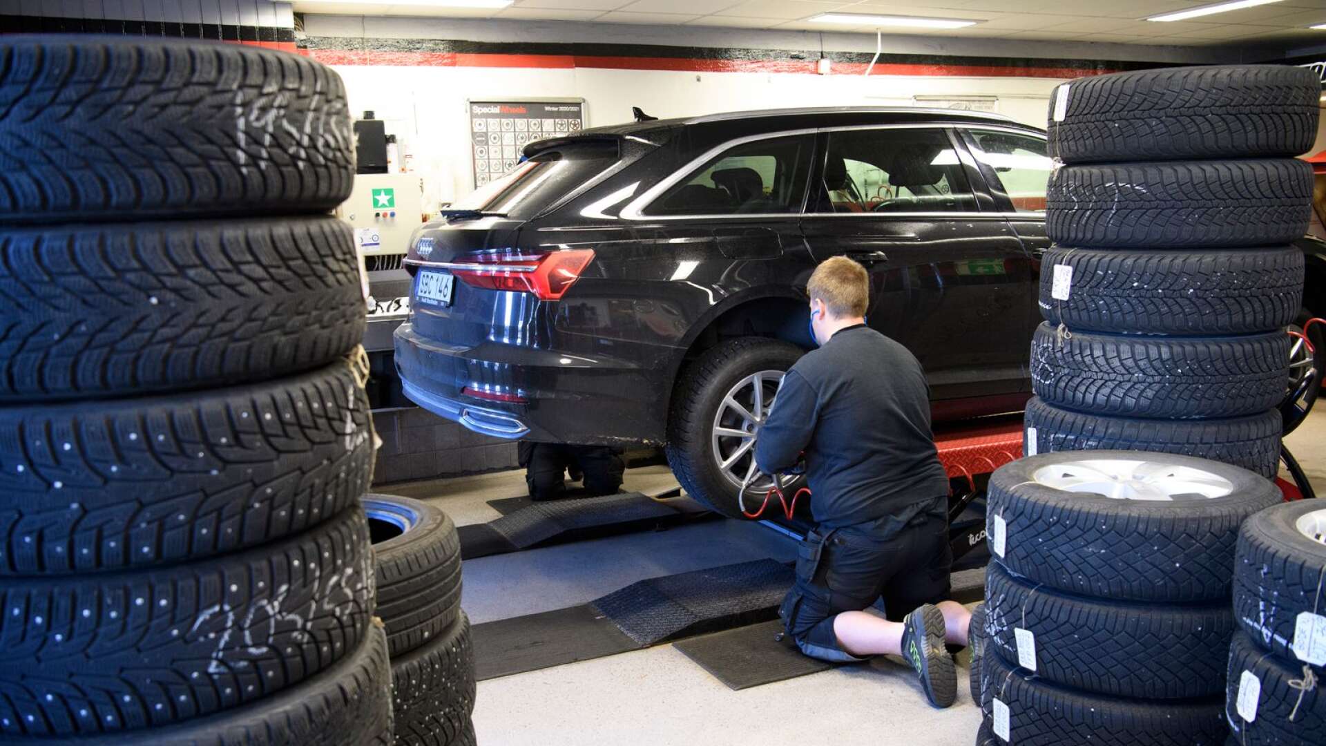 Årligen besiktas ungefär 5,4 miljoner bilar i Sverige av besiktningsföretag,  skriver Bo Ericsson.