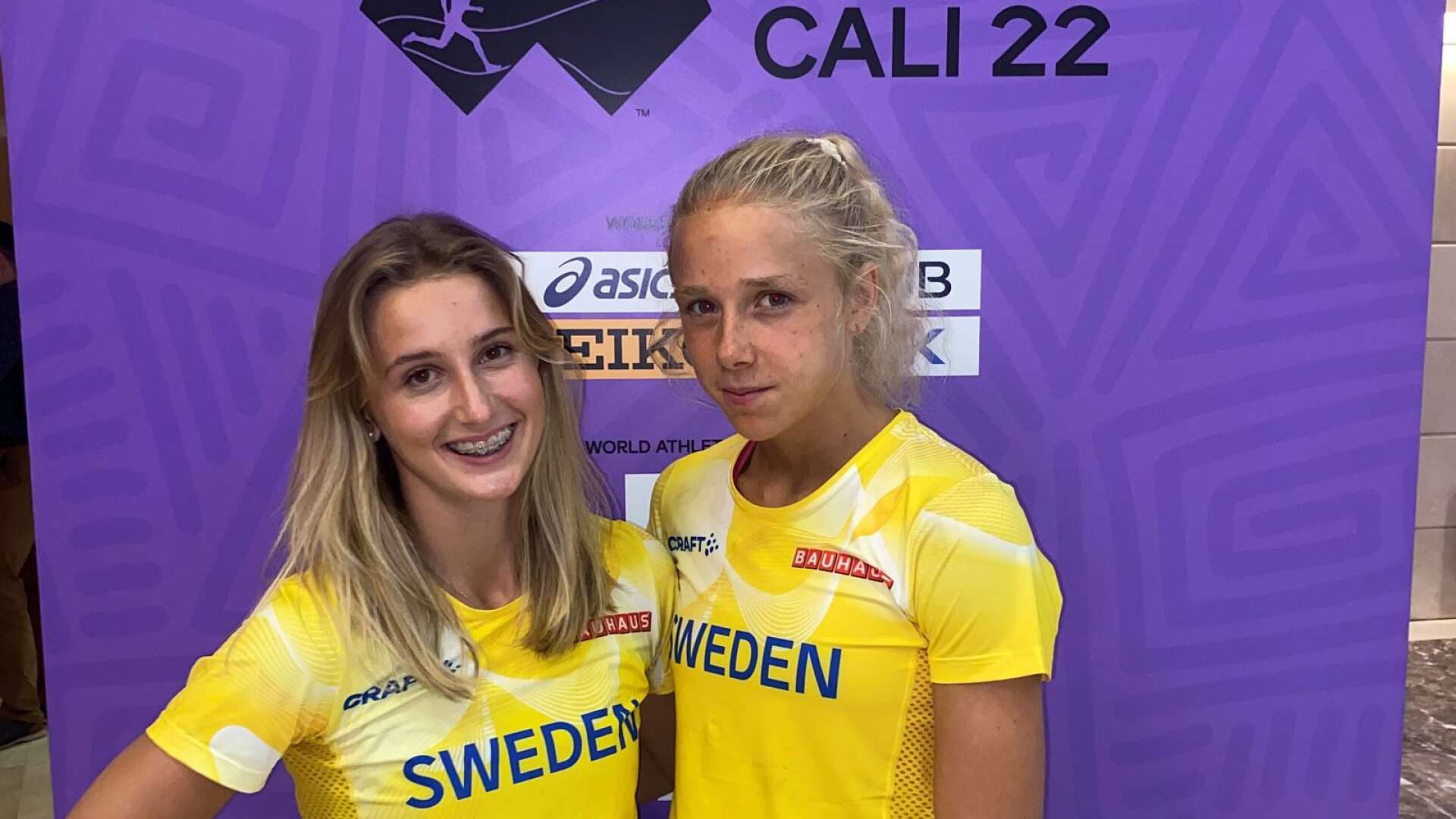 IF Götas Hanna Karlsson och Lova Perman (till höger) är nu i Colombia för att tävla på junior-VM. 