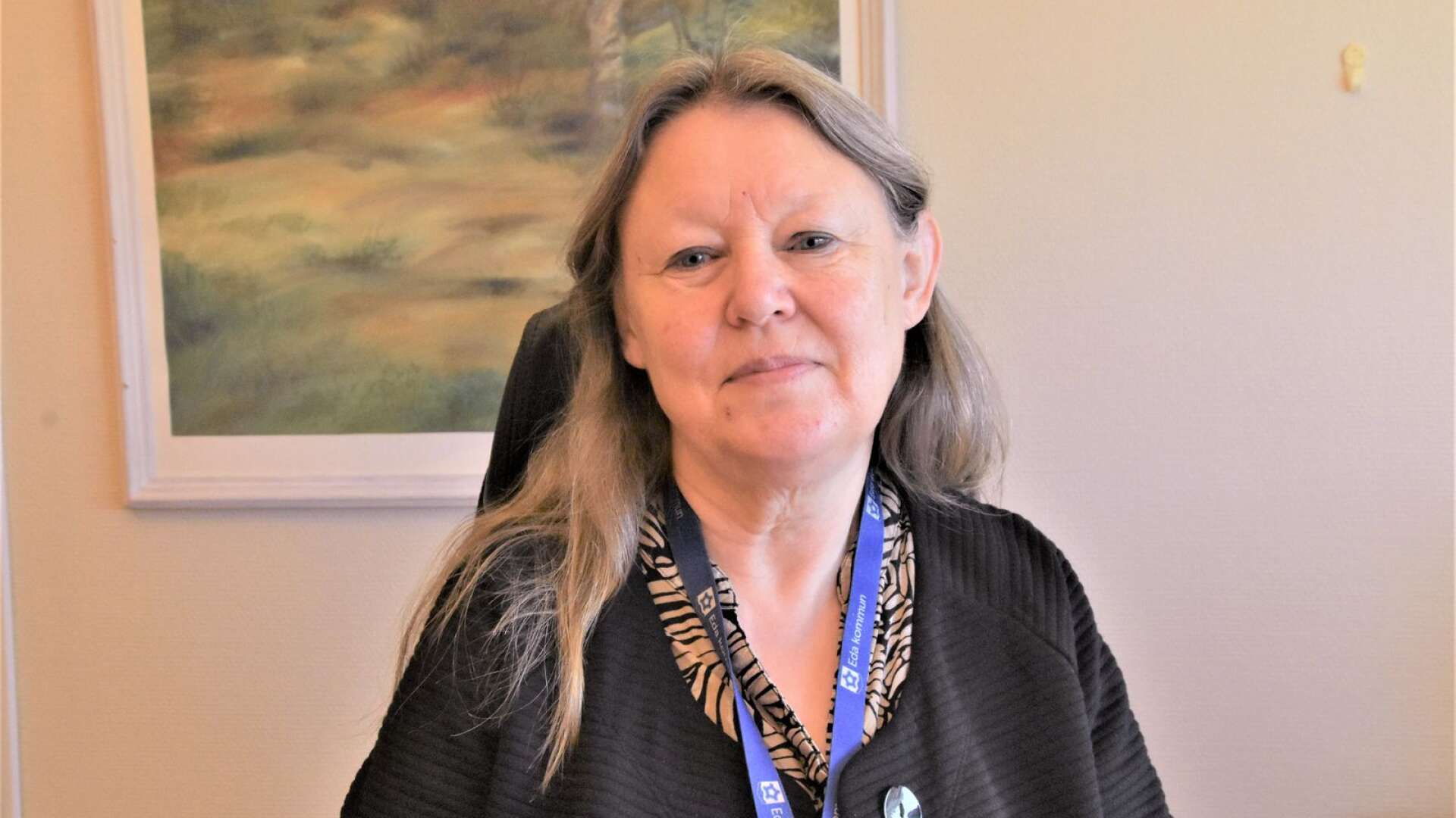 Skolchefen Ingrid Elmgren är kritisk till prissättningen på Värmlandstrafiks skolkort för gymnasieelever.