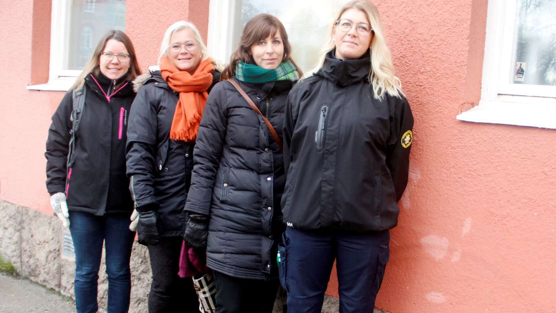 Charlotte Ellénius, kulturskolan, Ulrika Abrahamsson, centrumutvecklare, Anna Hjelmberg, turismutvecklare, och Pernilla Sterner, räddningstjänsten, presenterar ett fylligt program med aktiviteter, utställningar och uppvisningar i centrala Åmål på andra advent.