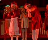 150 danselever genrepade inför stora julshowen i Sunne kyrka.