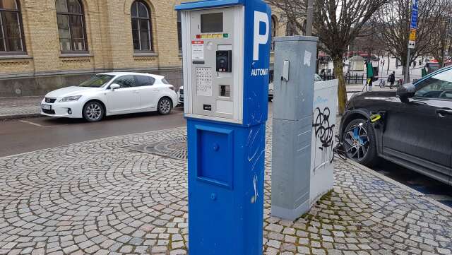 Det kommunala parkeringsbolaget tänker skrota 53 av 64 parkeringsautomater i Karlstad. Det blir för dyrt att uppgradera dem när 3G-nätet släcks.