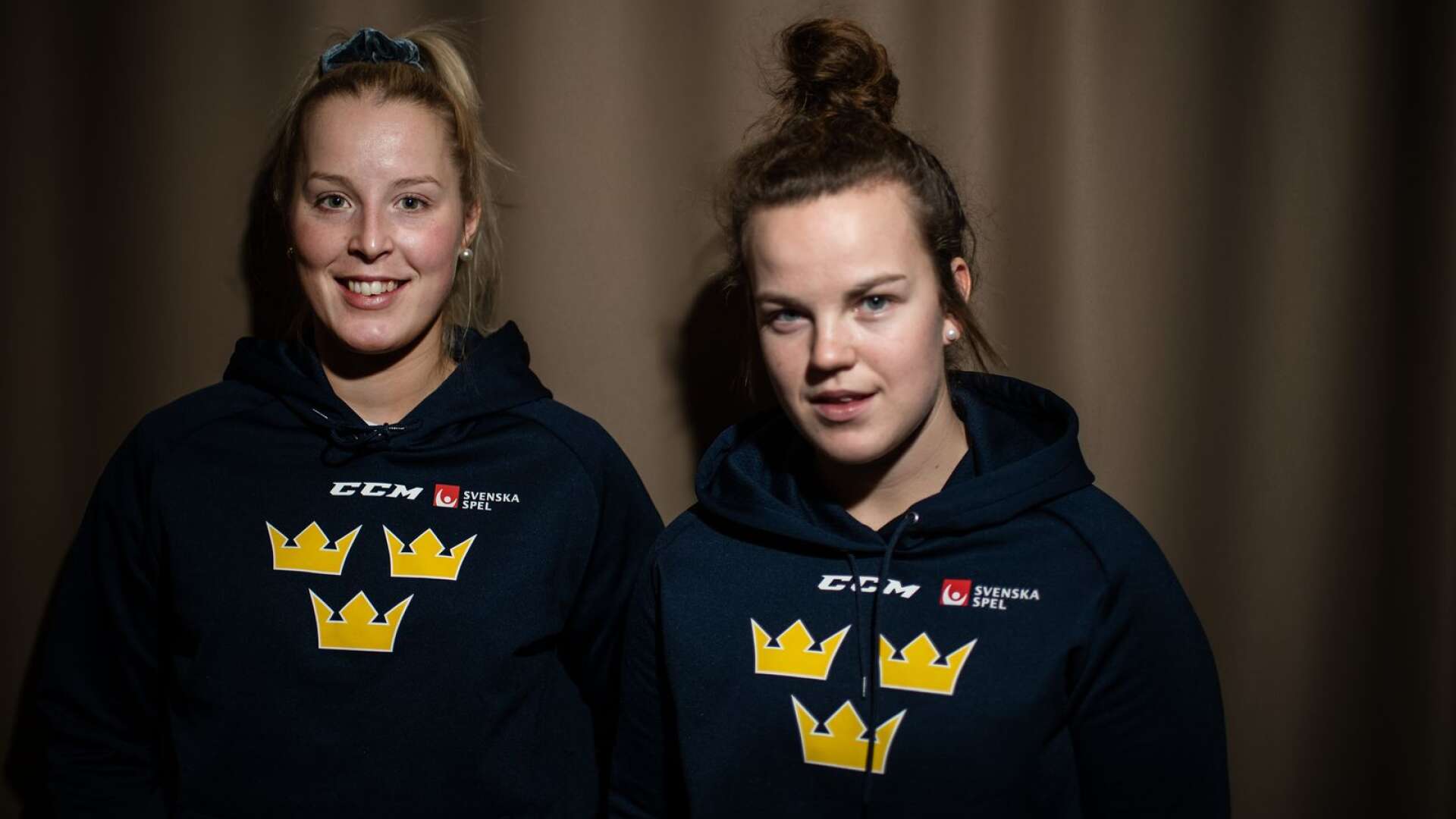 Olivia Carlsson och Emma Muren får chansen att visa upp sig inför OS-uttagningen. 