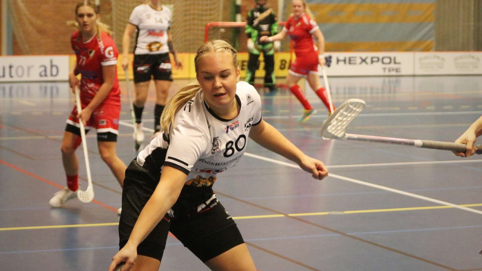 Cornelia Freed Hell avslutade målskyttet när Åmål/Billingsfors slog Deje med 9–2.