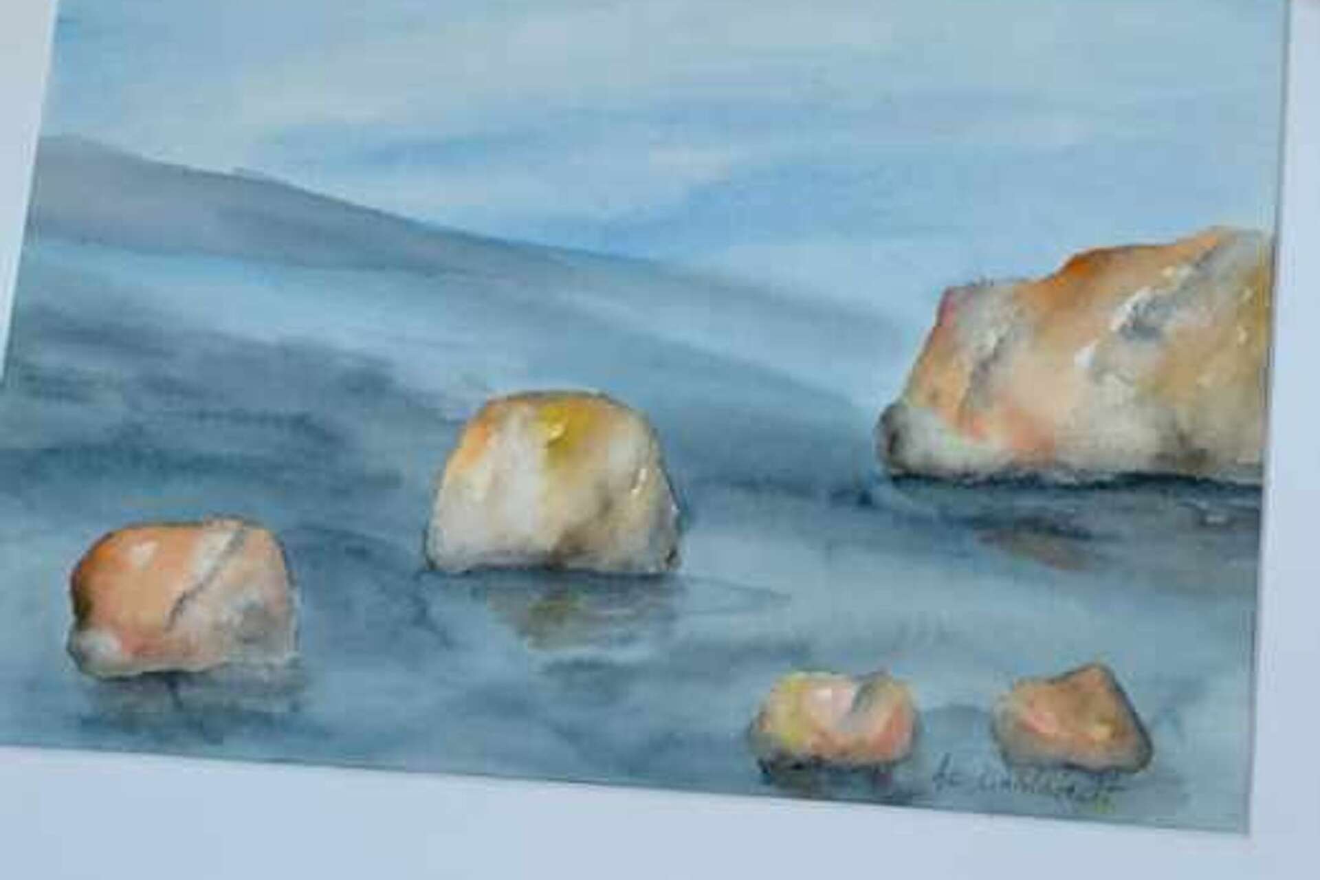 Ann-Charlotte Dahlstedt målar ofta västkustens kala klippor.