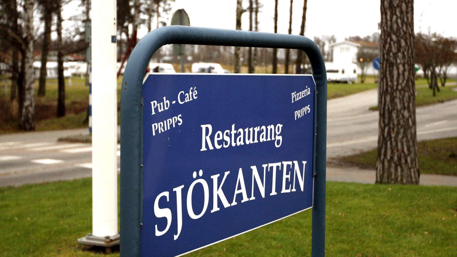 Bolaget bakom Restaurang Sjökanten vann mot Lidköpings kommun i ett ärende som gällde krav för serveringstillstånd.