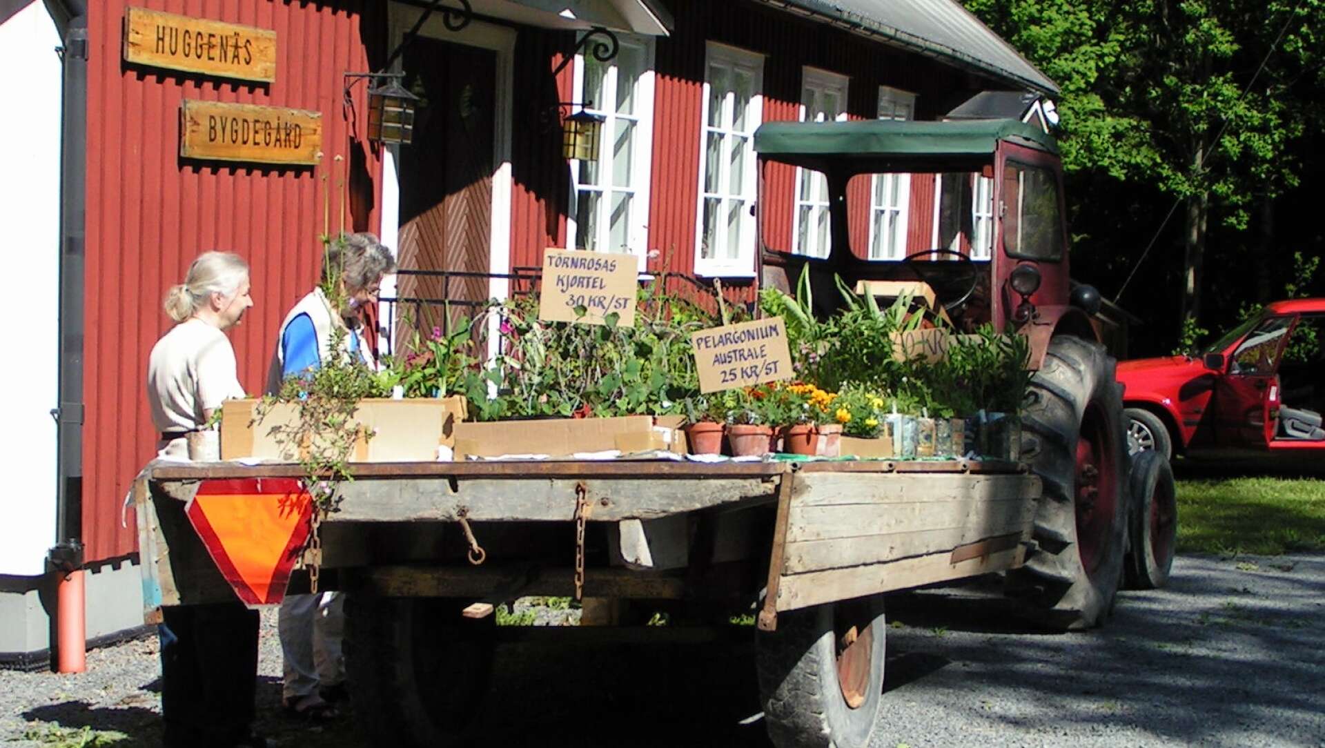 Bygdegårdsföreningen Huggenäs arrangerar det första Loppisloppet på lördag. Arkivbild.