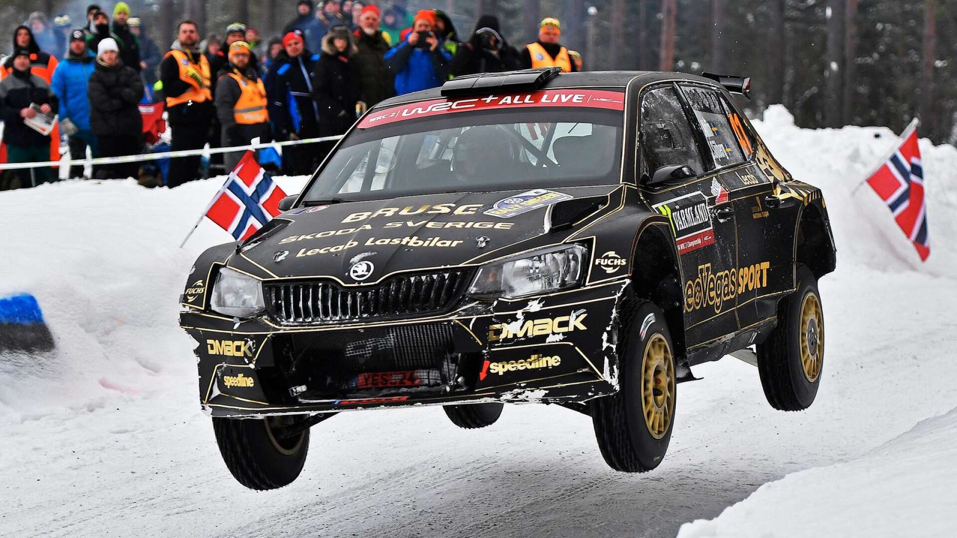 Fredrik Åhlin gör inte något nytt försök i Svenska rallyt i år utan siktar på att få ihop en satsning för att köra hela EM-serien.