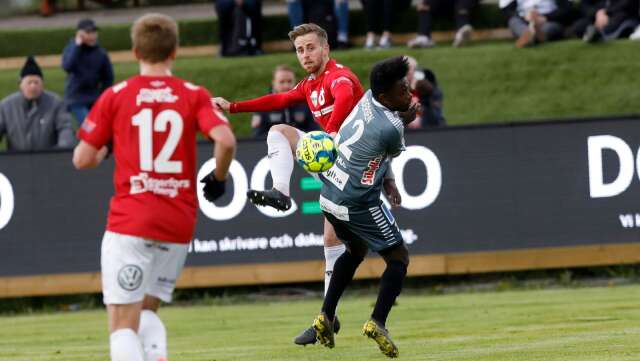 Degerfors IF möter Brage hemma på Stora Valla och vinner med 1-0 efter ett mål på straff i slutminuten. Rasmus Alm