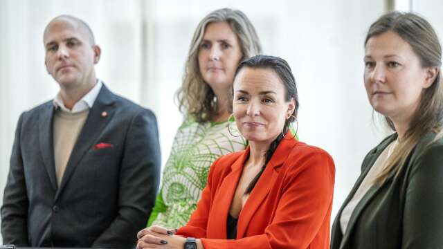 Insändarskribenterna ifrågasätter det rödgröna styrets prioriteringar i frågan om Karlstads framtid.