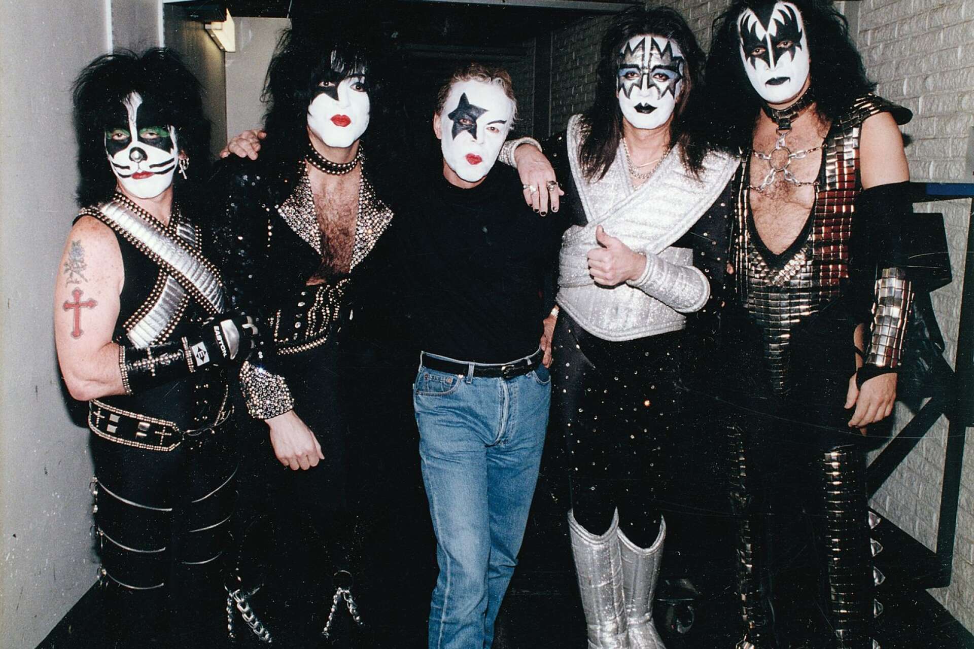 Under Kiss återföreningsturné 1996. Thomas Johansson i mitten.