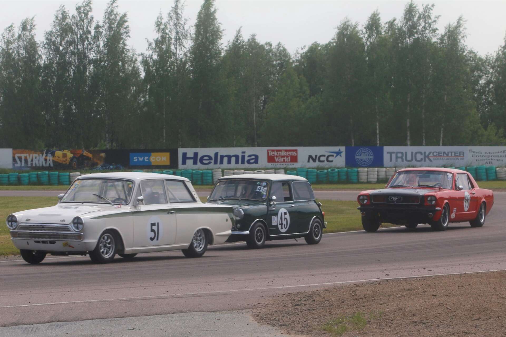 Många klassiska bilar av olika slag kom till start på Gelleråsen under lördagen.