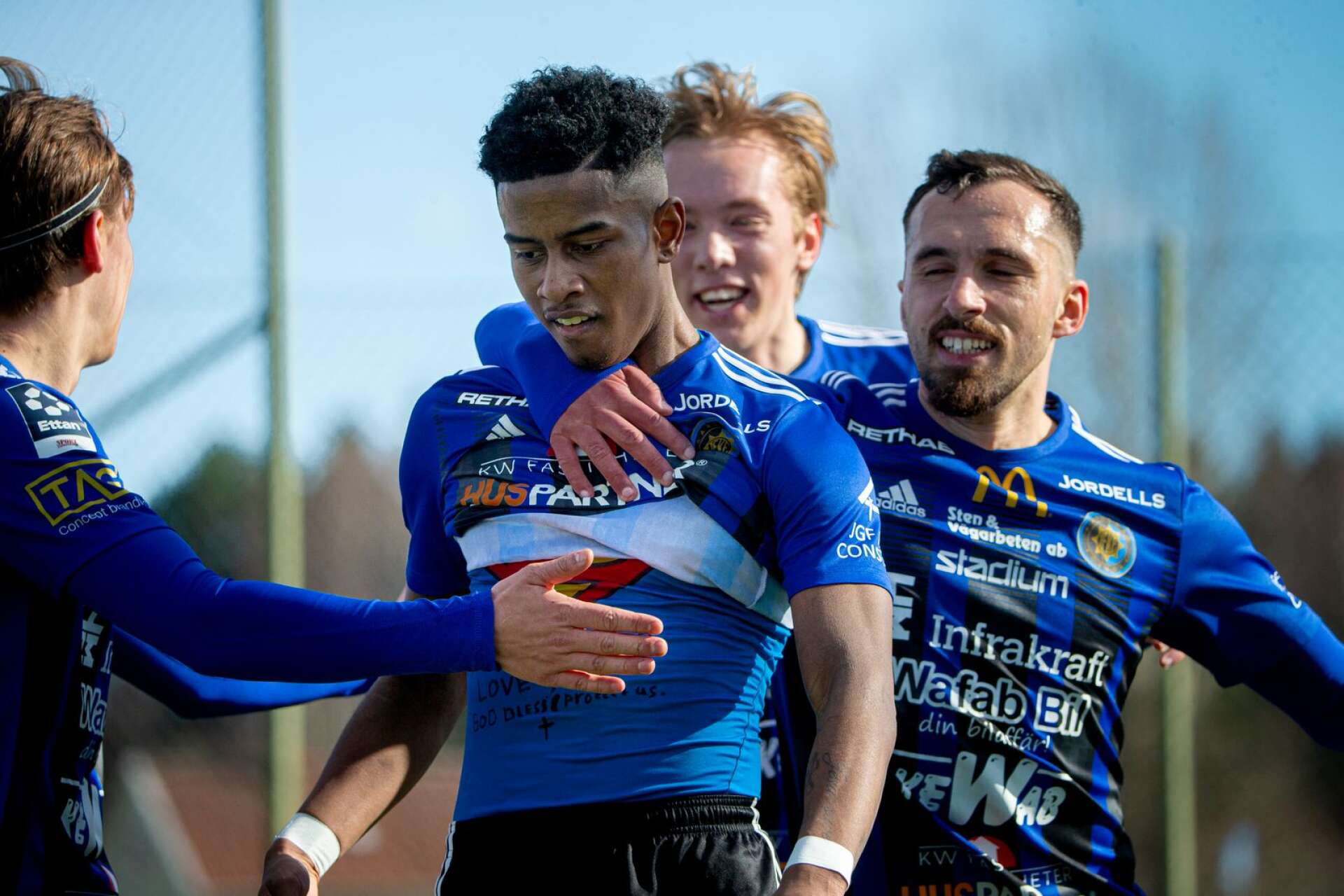 Chovanie Amatkarijo från Nederländerna trivs i Karlstad Fotboll.