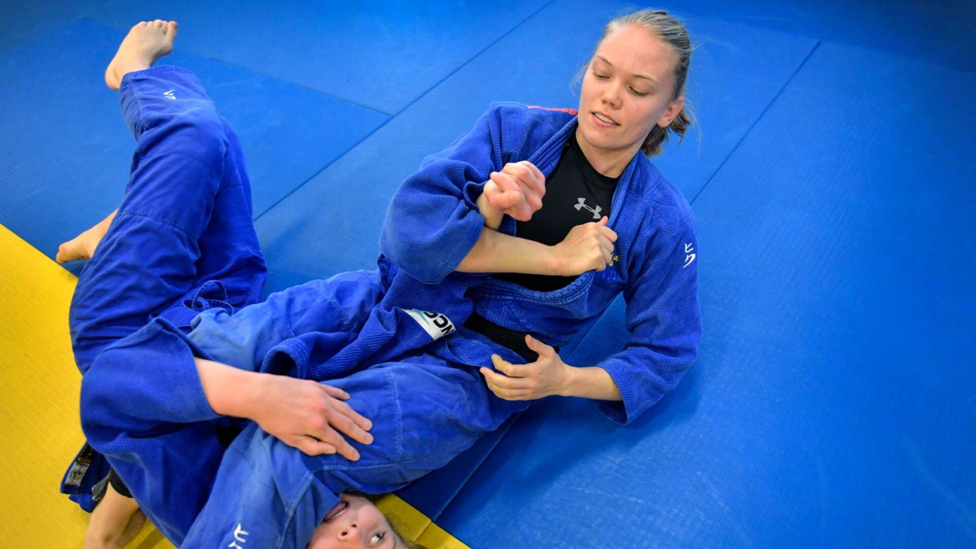 Judokan Anna Bernholm tränar med landslaget inför OS i Tokyo till sommaren. 