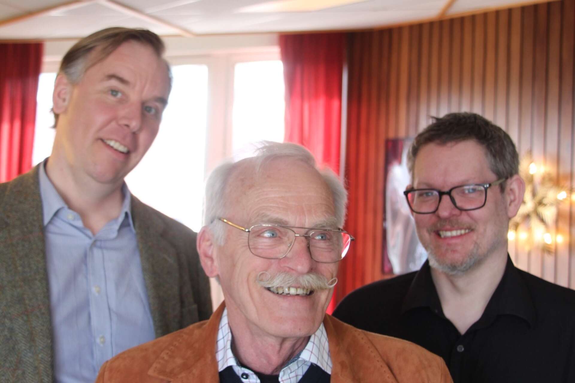 Johan Pihlström, Eric Sörqvist och Mikael Johanssonhar grundat Smoke Rings- jazzklubb i Mariestad