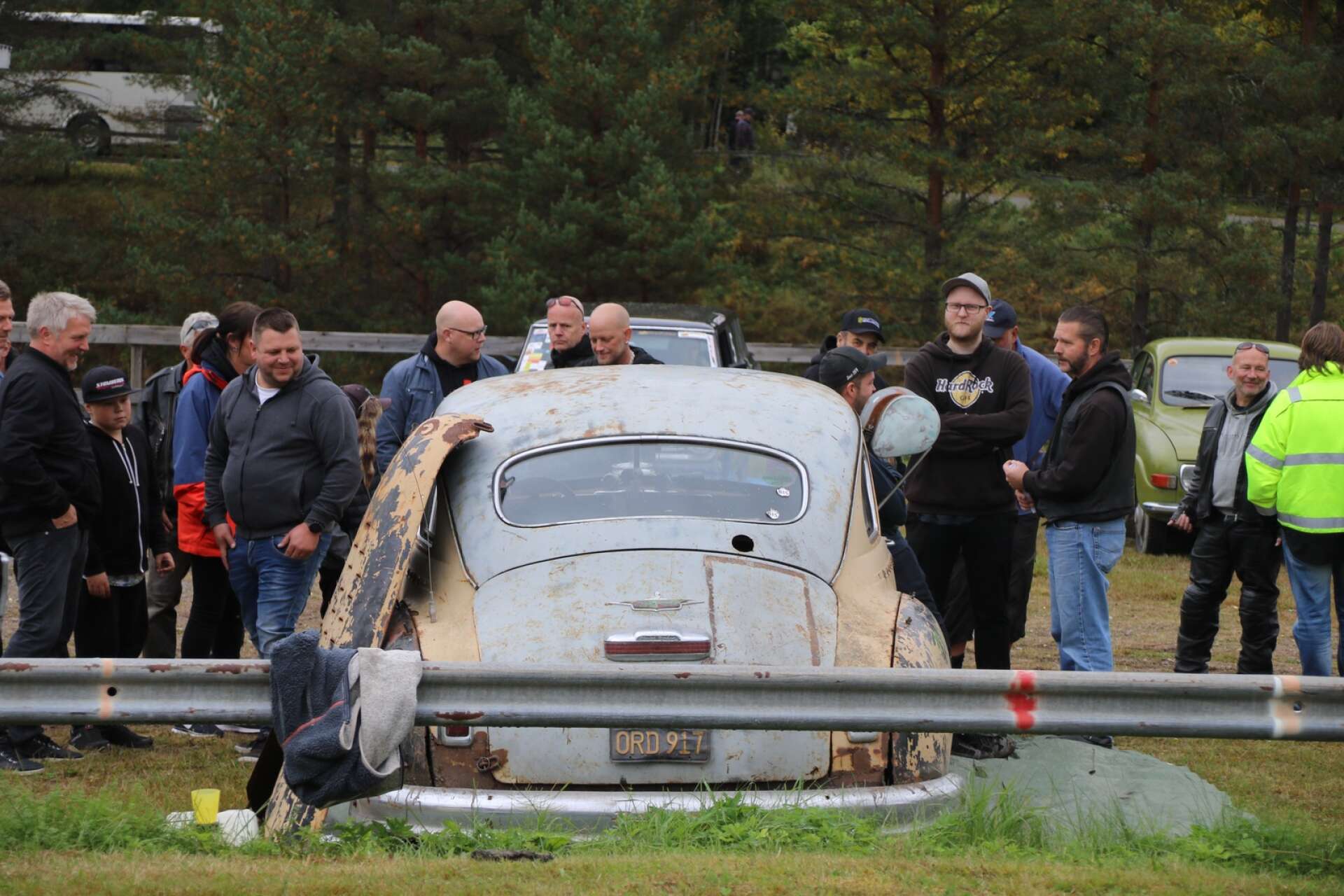 Föreningen Hjulhälja arrangerade sin uppskattade veteranfordonstävling Hot rod rumble på Flottuvan i Filipstad.