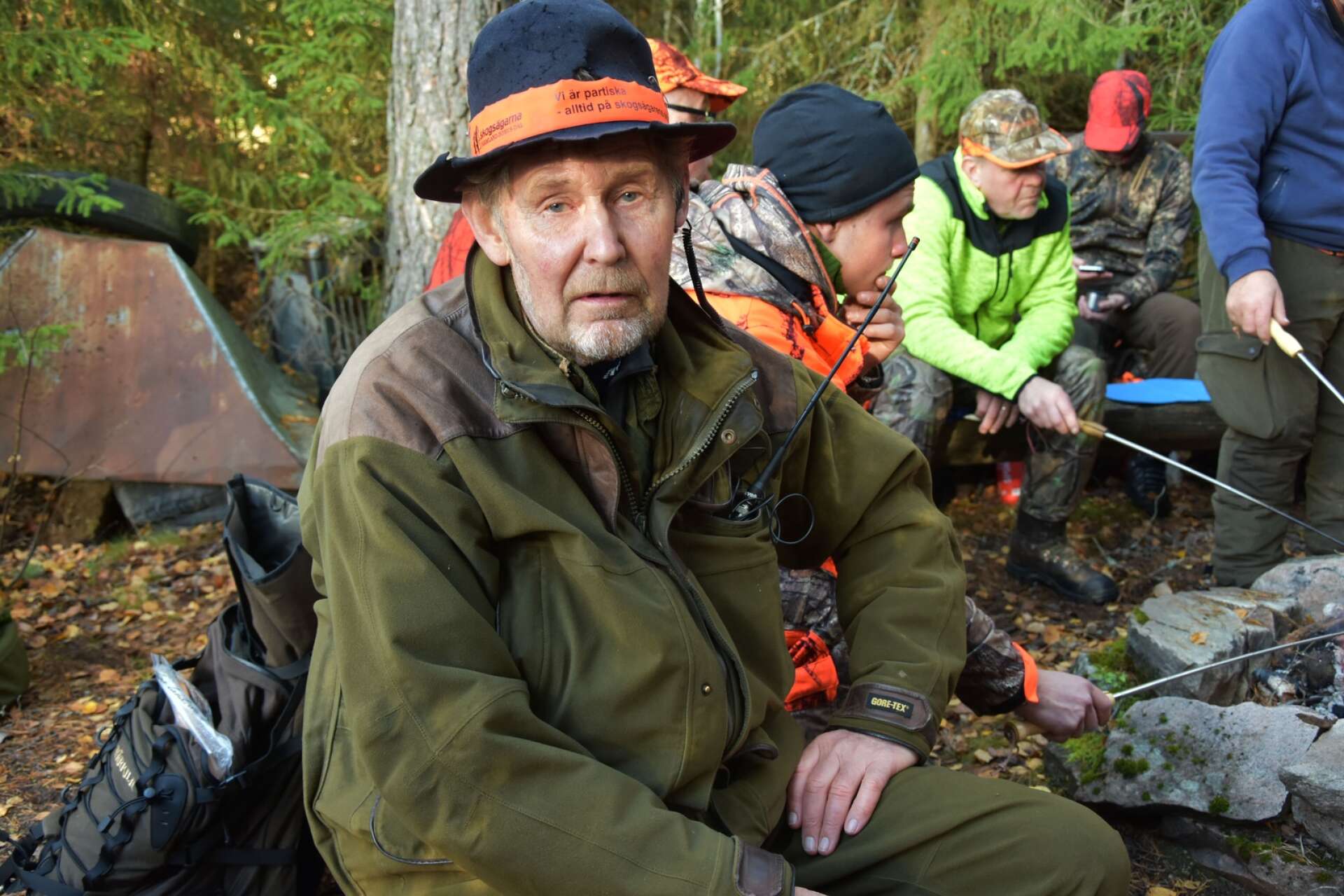 Benny Johansson har jagat i 50 år och har många jakthistorier att berätta.