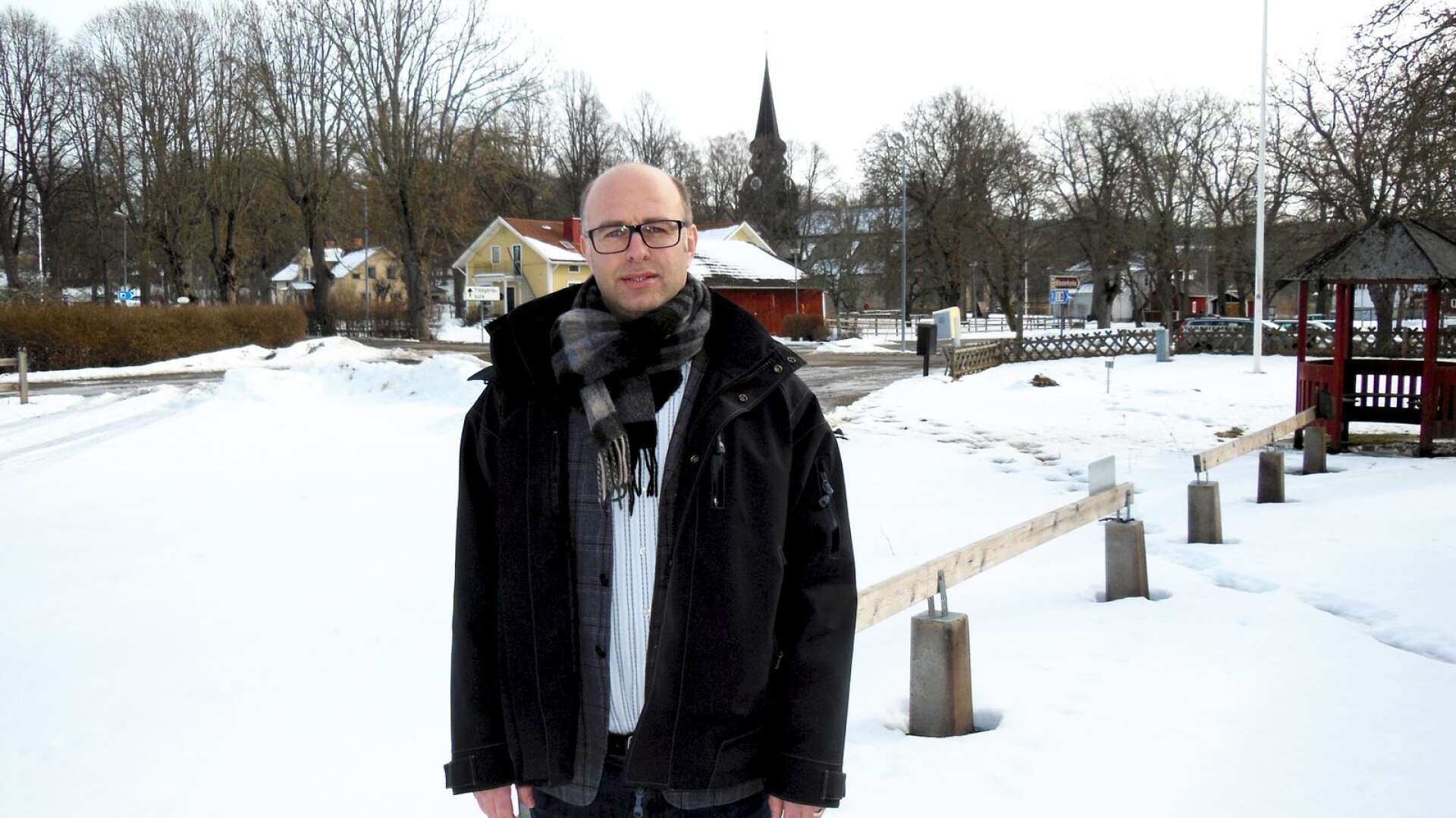 Centrumbostäders vd Stefan Rånes lämnar jobbet i Skara efter sommaren .
