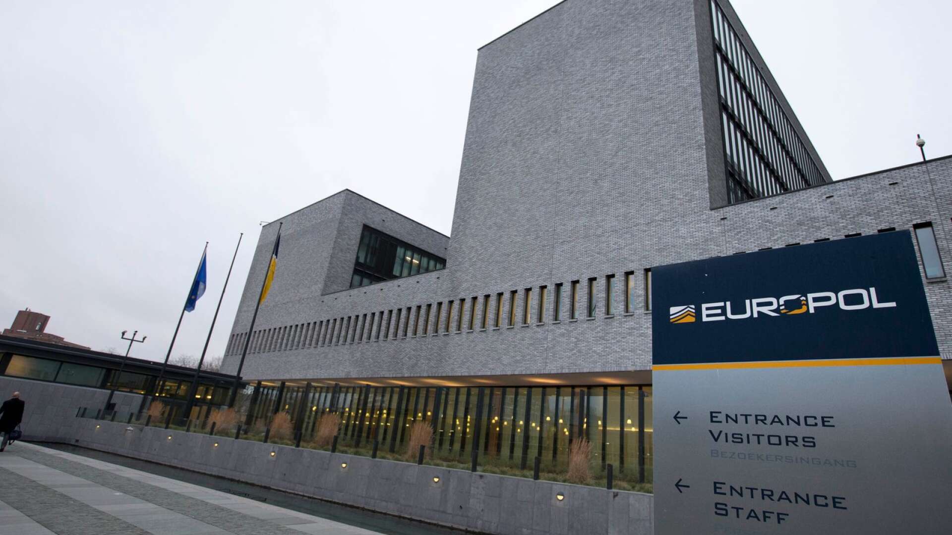 Europol måste framför allt göras mer operativt, skriver Tomas Tobé.