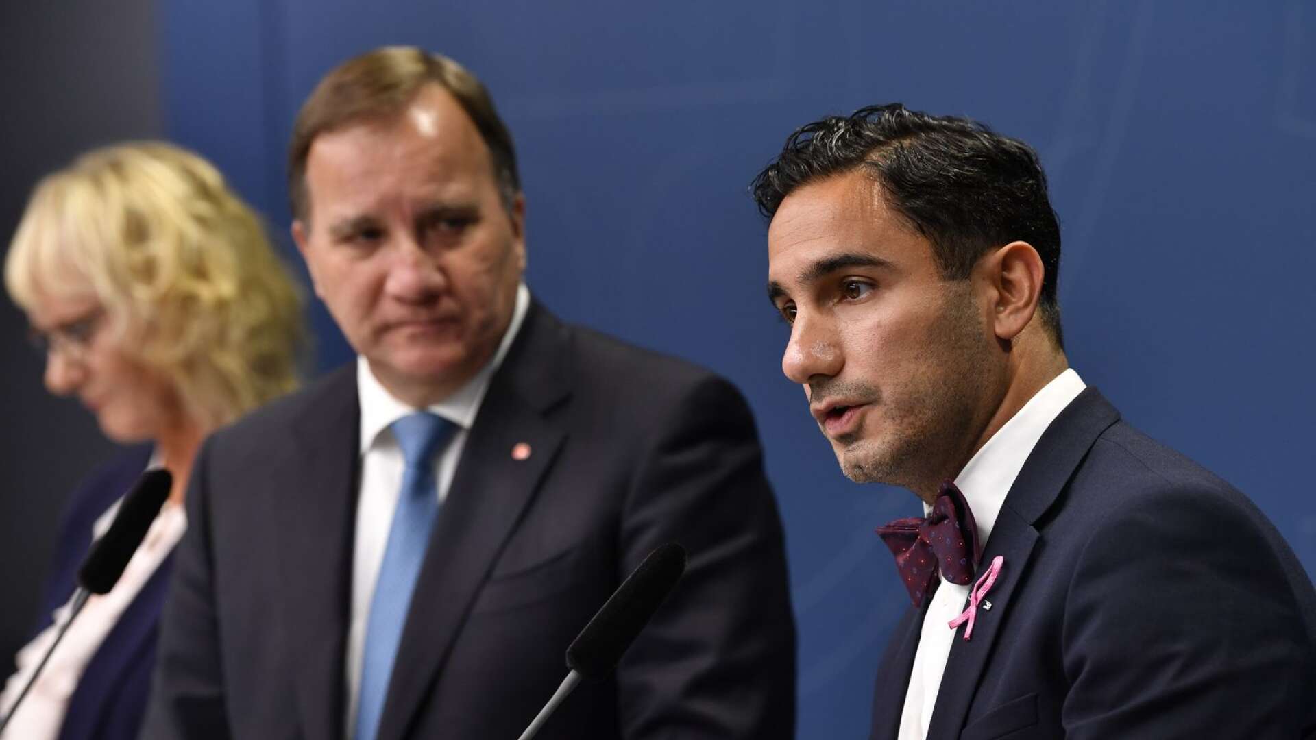 Stefan Löfven presenterade Ardalan Shekarabi som ny socialförsäkringsminister vid en presskonferens på tisdagen.