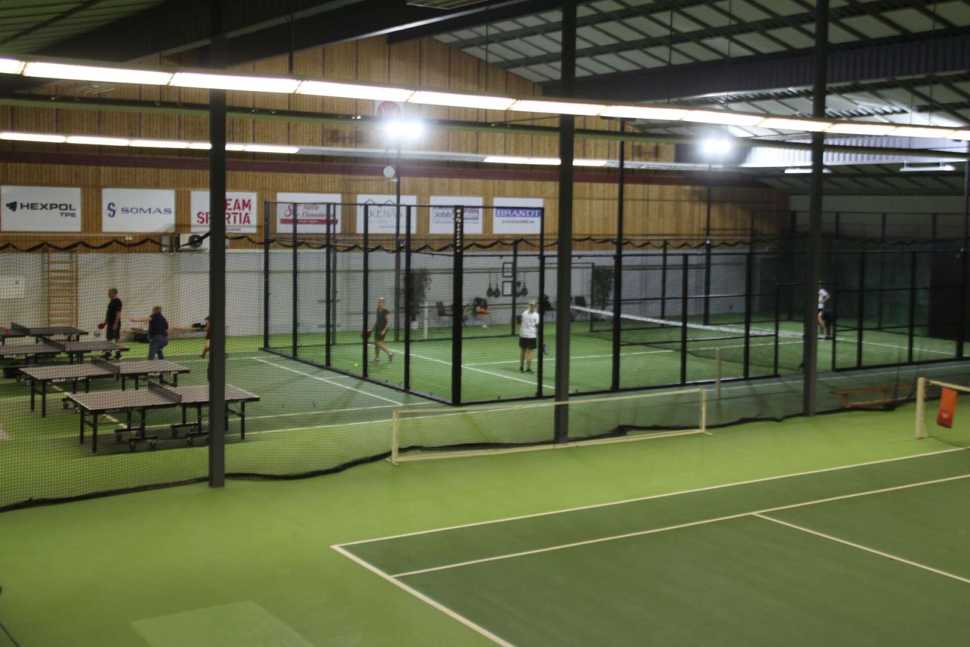 Tennisklubben har etablerat sig snabbt de senaste två månaderna och i deras anläggning erbjuds nu tre olika racketsporter. 