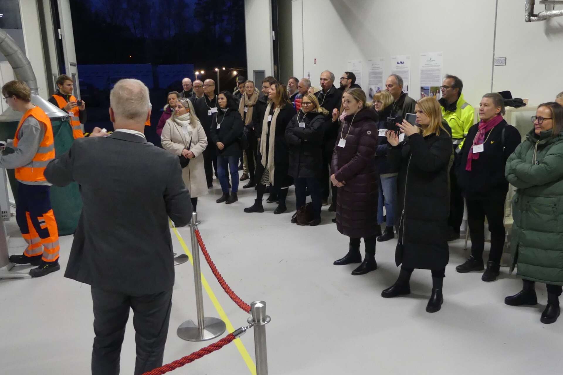 Intresset var stort med besökare från flera världsdelar när Blue Ocean Closures invigde sin nya fabrik i Säffle.