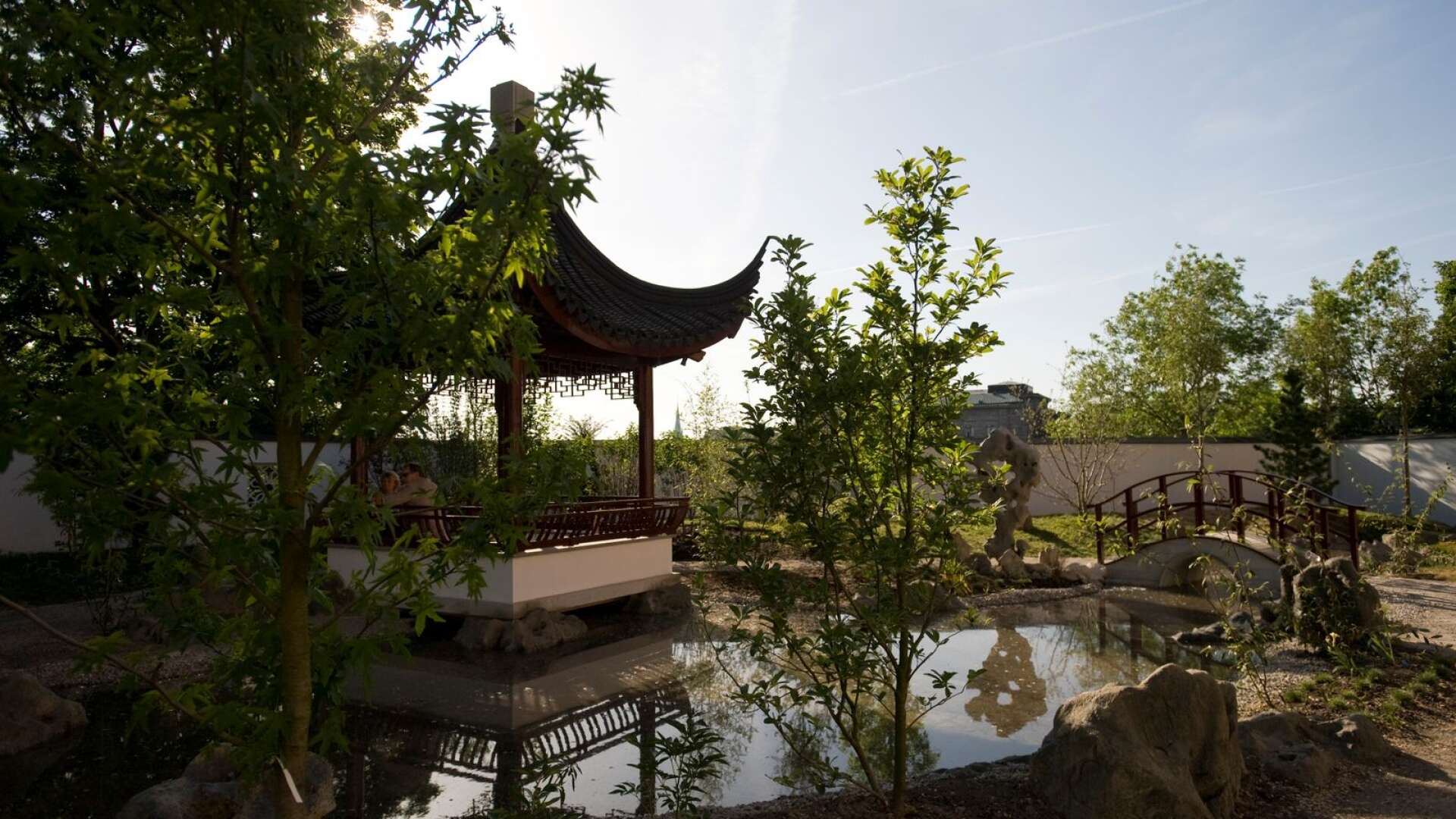 Insändarskribenten efterlyser en asiatisk trädgård på norra delen av Sandgrundsudden i Karlstad. På bilden syns en kinesisk trädgård vid Östasiatiska museet på Skeppsholmen i Stockholm.
