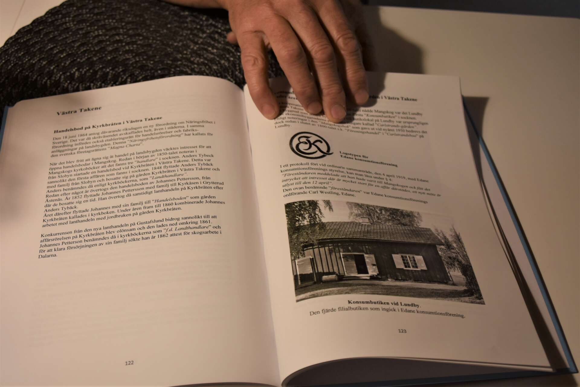 I en bok där Mangskogs 48 affärer är omnämnda finns Lundby Livs med.