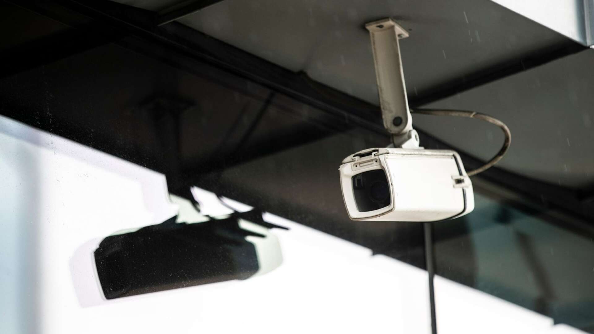 Det kan bli tal om ökad kameraövervakning vid Åmåls järnvägsstation.