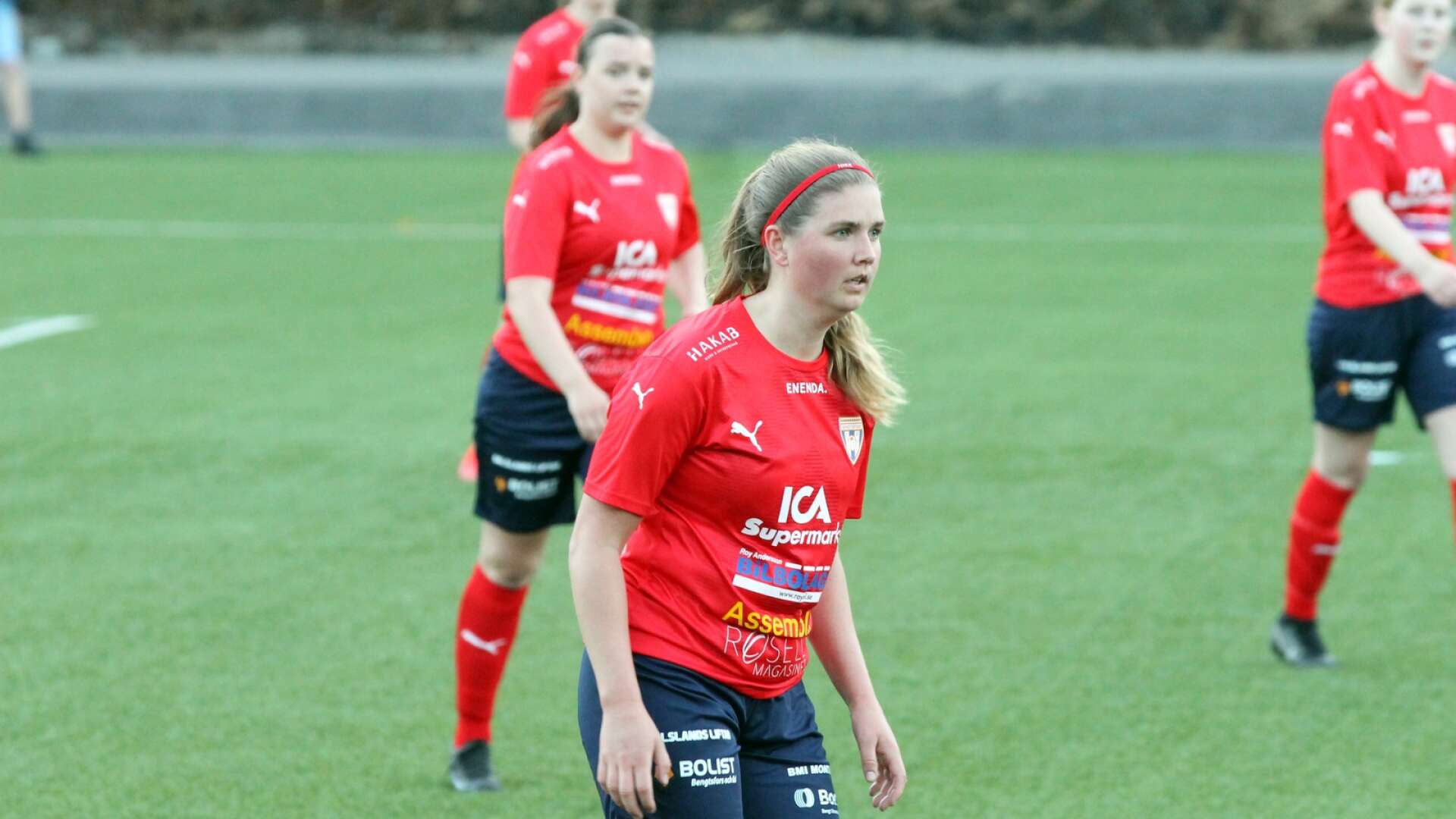 Elin Olofssons mål i den andra halvleken räddade poäng åt sitt lag.