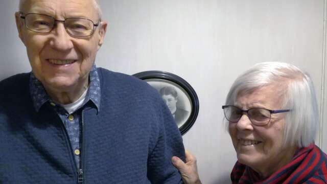 Bengt och Tuela Bengtsson låter inte demenssjukdomar komma emellan 68 år av kärlek.