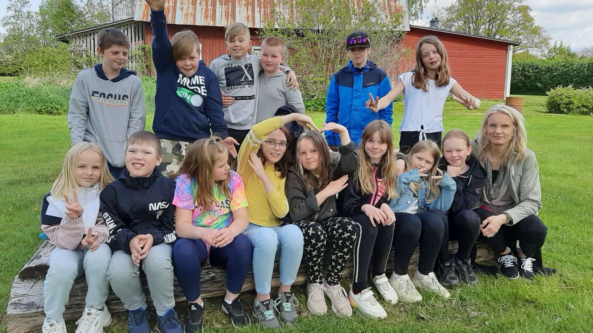 Klass 4 på Lysviks skola är vinnare i Minibladets tävling, Reportage.