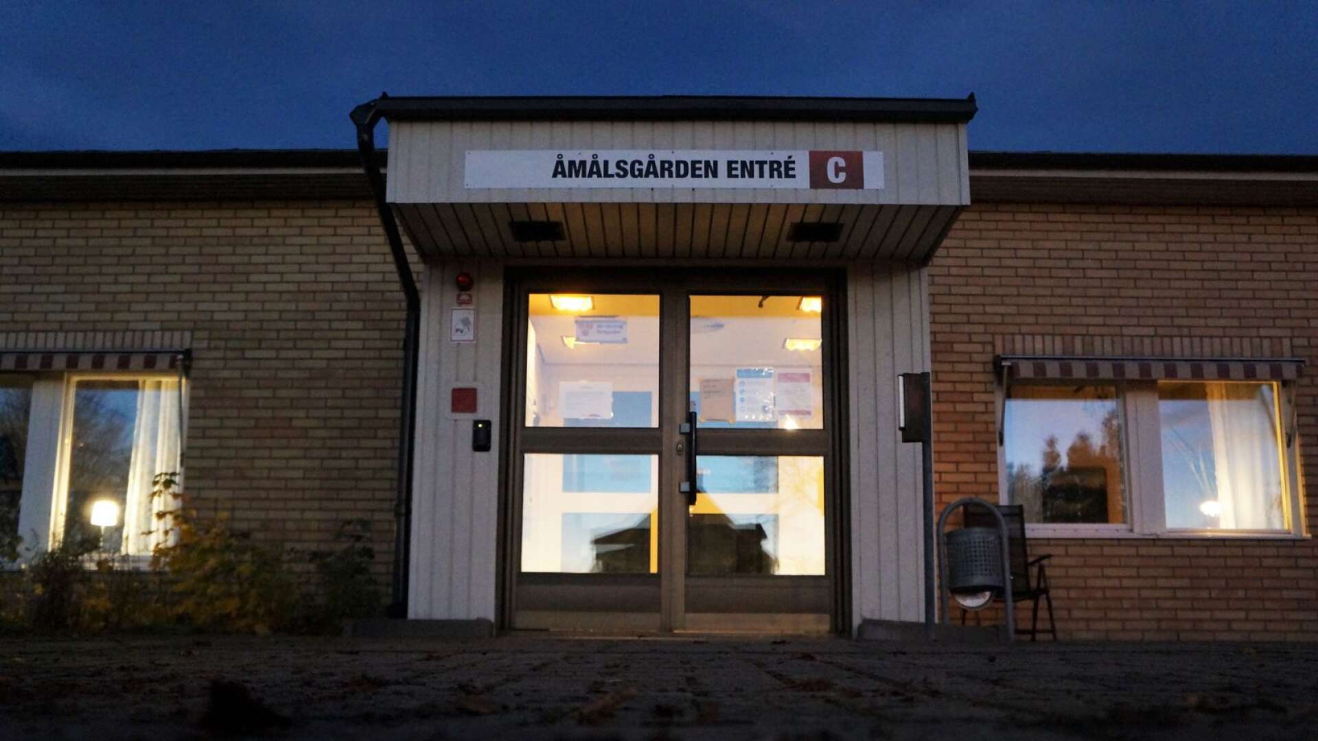 Från och med oktober har det åter varit tillåtet med besökare på Åmåls kommuns äldreboenden och korttidsavdelning, men kommunen införde samtidigt en rad säkerhetsrutiner.
