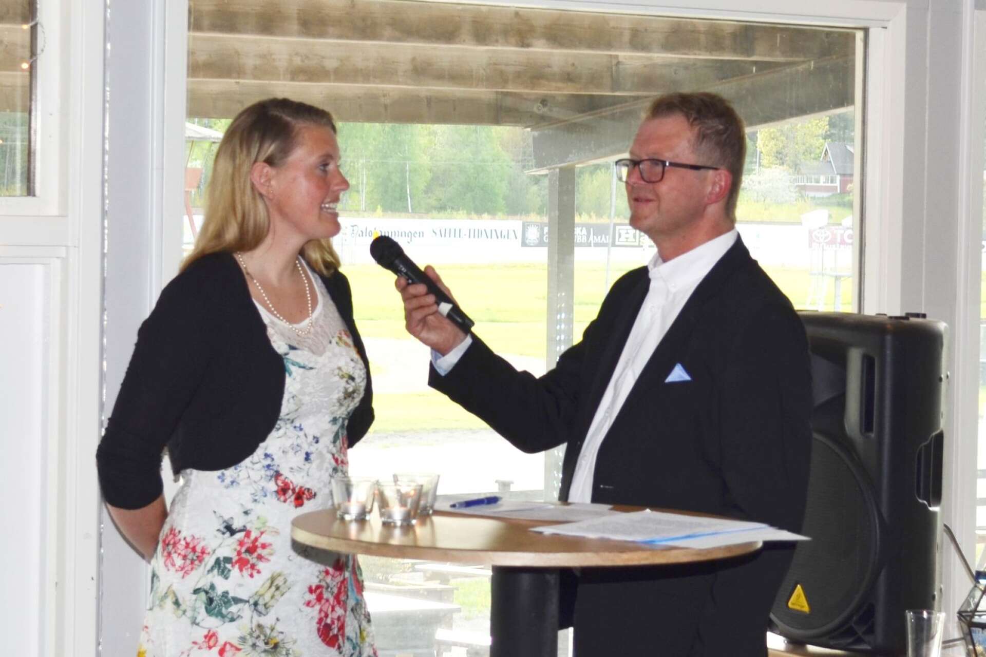 Louise Jensen intervjuas av Fredrik Bengtsson.