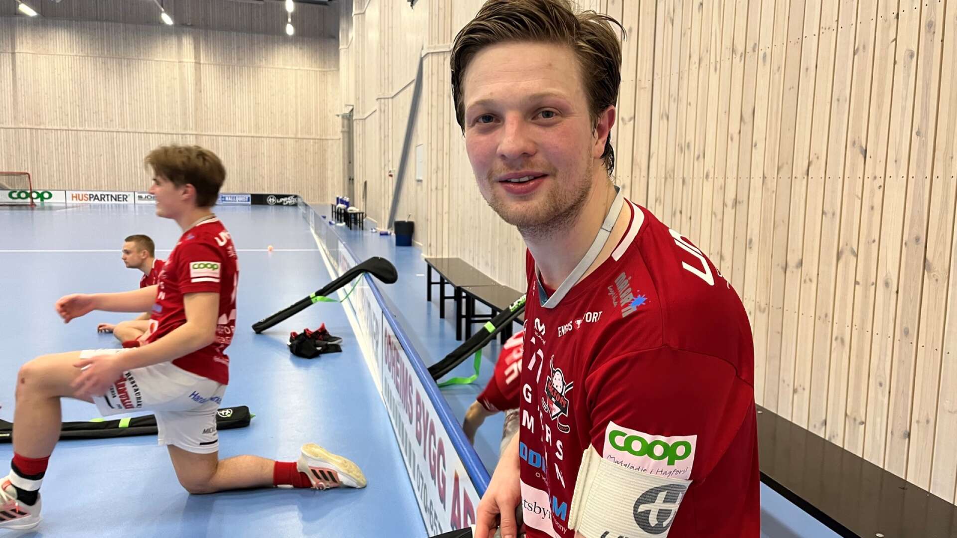 Jesper Karlsson har förlängt med Hagfors.