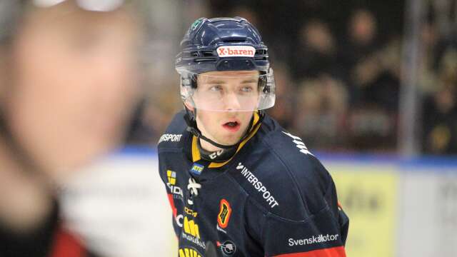 Tobias Aronsson kommer i vinter gå in på sin femte säsong i Mariestad Bois. Hittills har den 24-årige backen gjort 114 poäng (39+75) på 181 matcher i Boiströjan. (ARKIVBILD)