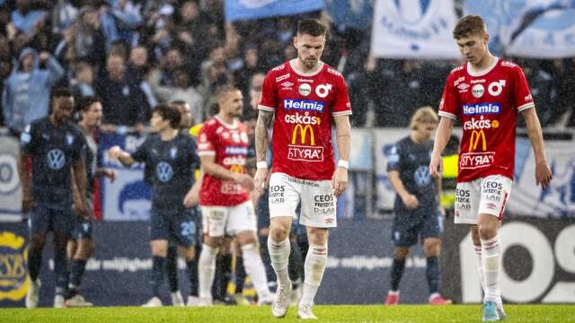 Rasmus Örqvist och Hugo Bolin efter Malmös 0–2-mål.