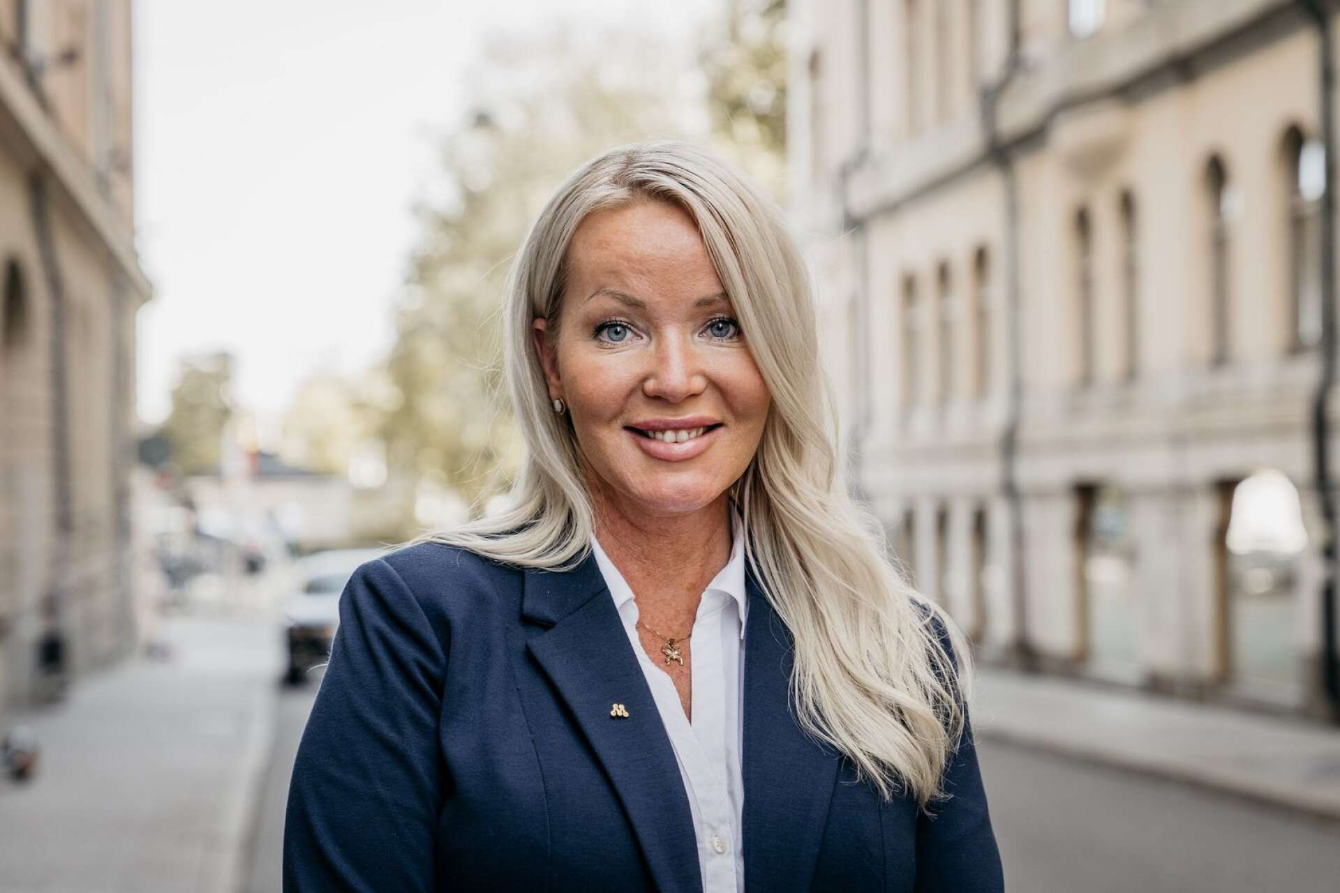 Cecilia Albertsson (M) är glad över att oppositionens förslag röstades genom i kommunstyrelsen.